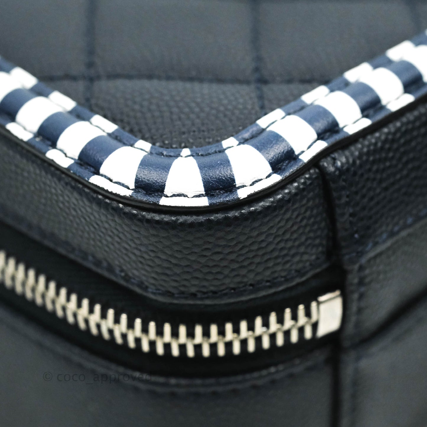 Chanel Quilted Small CC Filigree Vanity Case Navy Caviar 19C