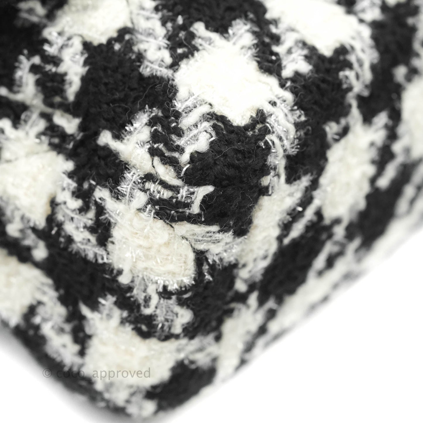 Chanel 19 Medium Tweed Houndstooth Black & White Mixed Hardware