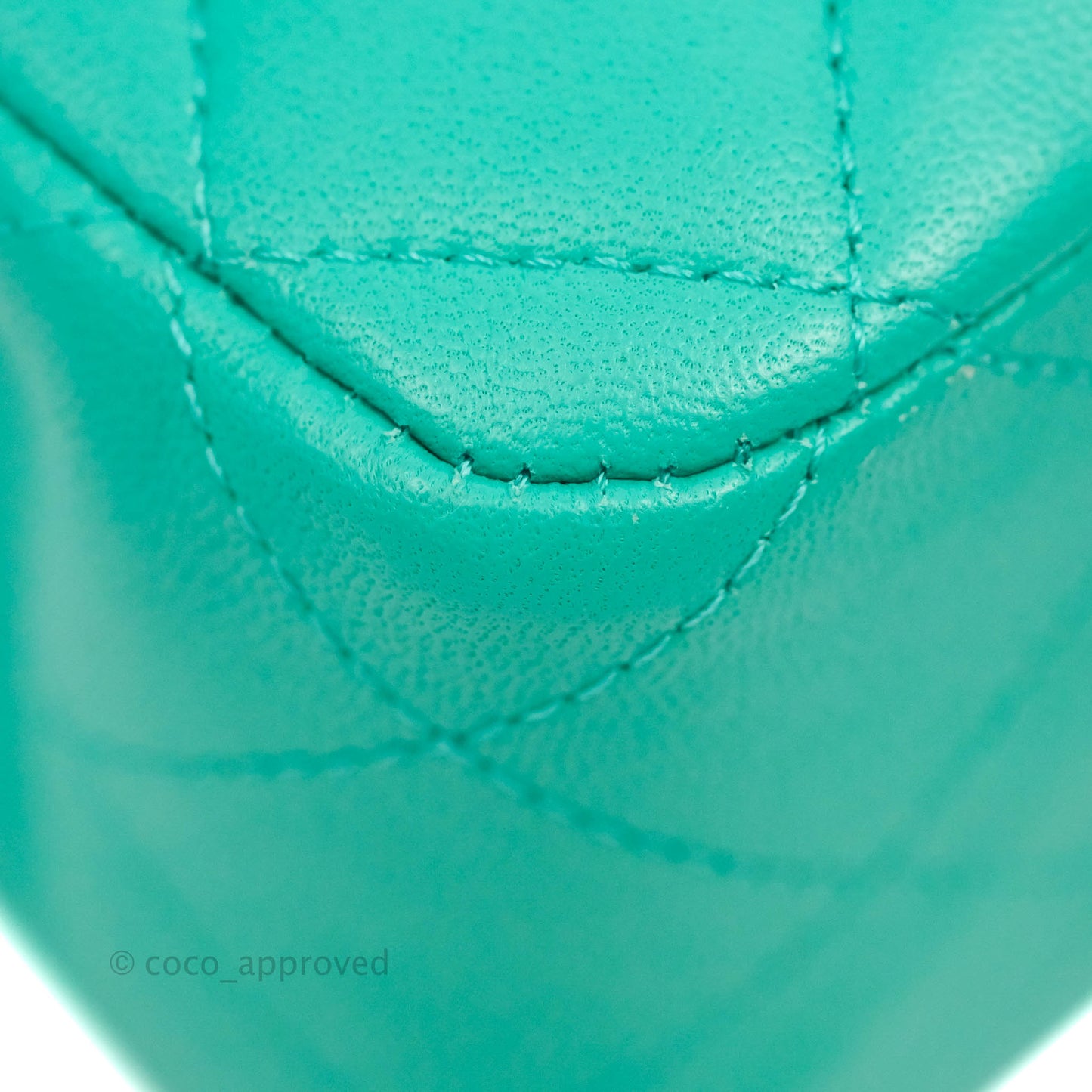 Chanel Quilted M/L Medium Double Flap Green Lambskin Aged Gold Hardware 19S