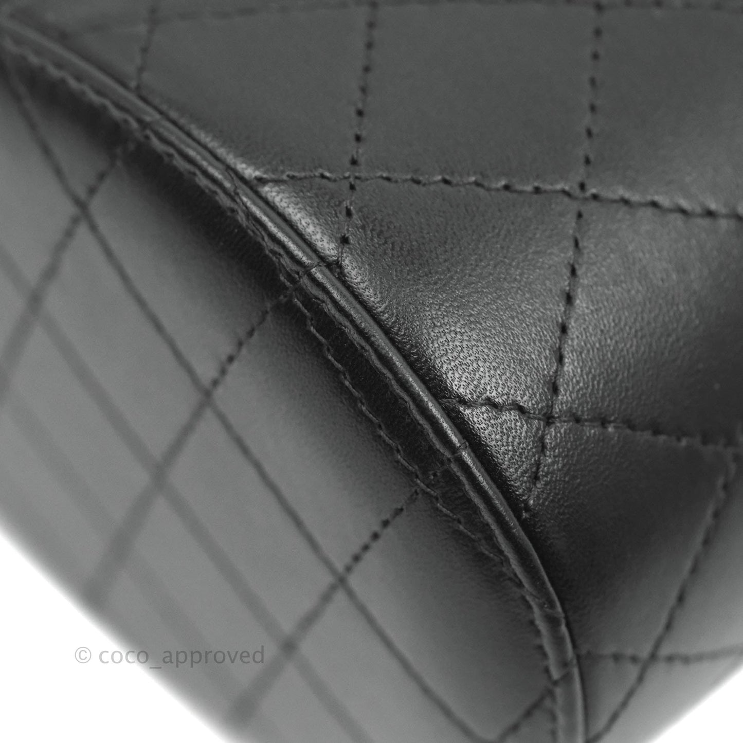 Chanel Quilted Round Vanity Clutch With Chain Black Lambskin Gold Hardware