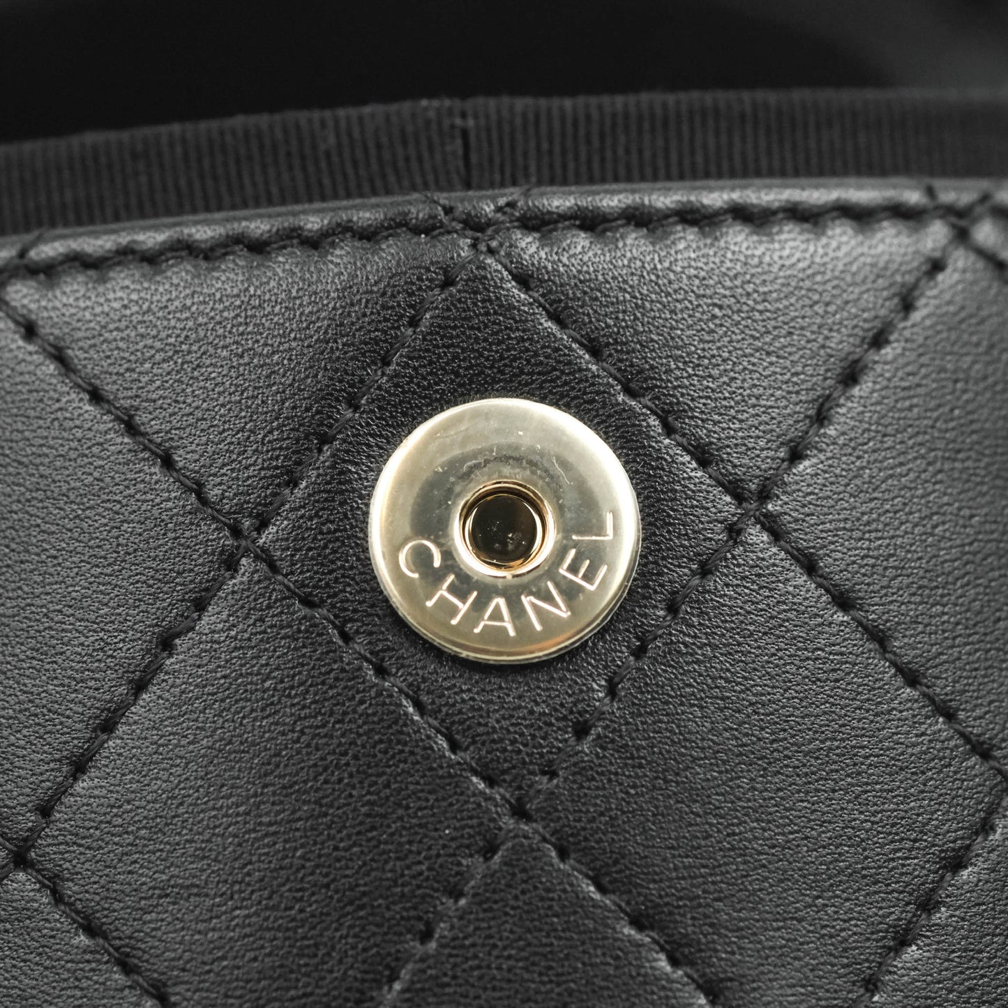 Chanel Quilted Round Vanity Clutch With Chain Black Lambskin Gold Hardware
