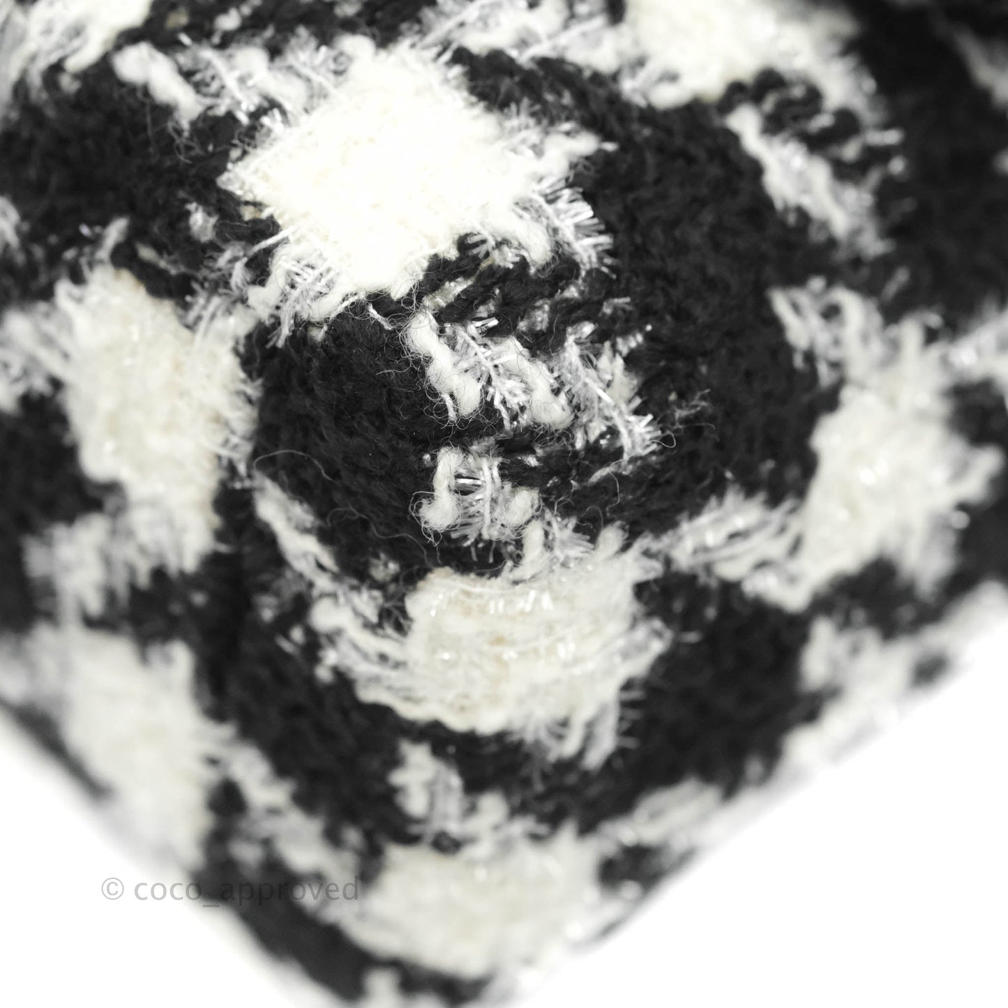 Chanel 19 Medium Tweed Houndstooth Black & White Mixed Hardware