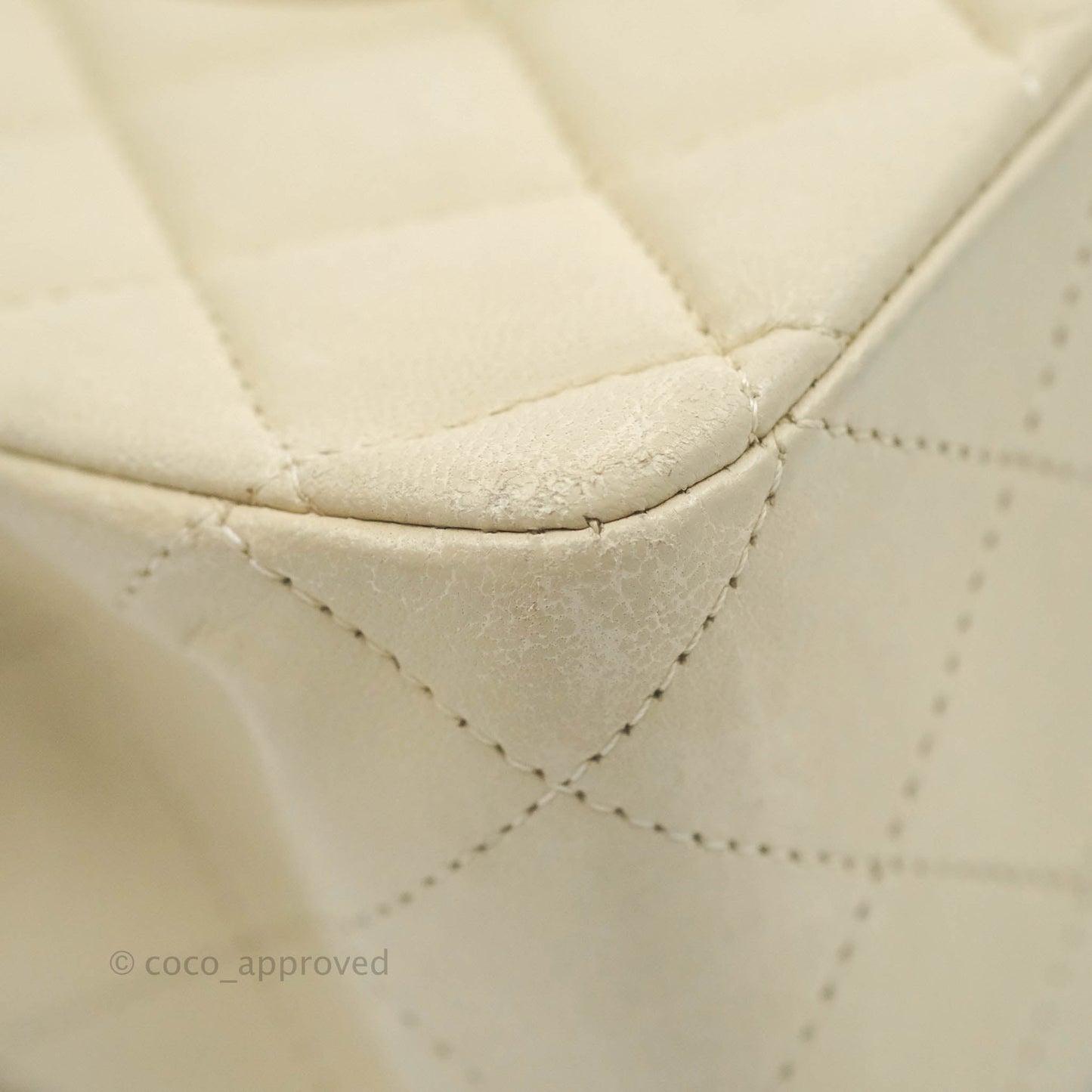 Chanel Classic M/L Medium Double Flap Light Beige Lambskin Gun Metal