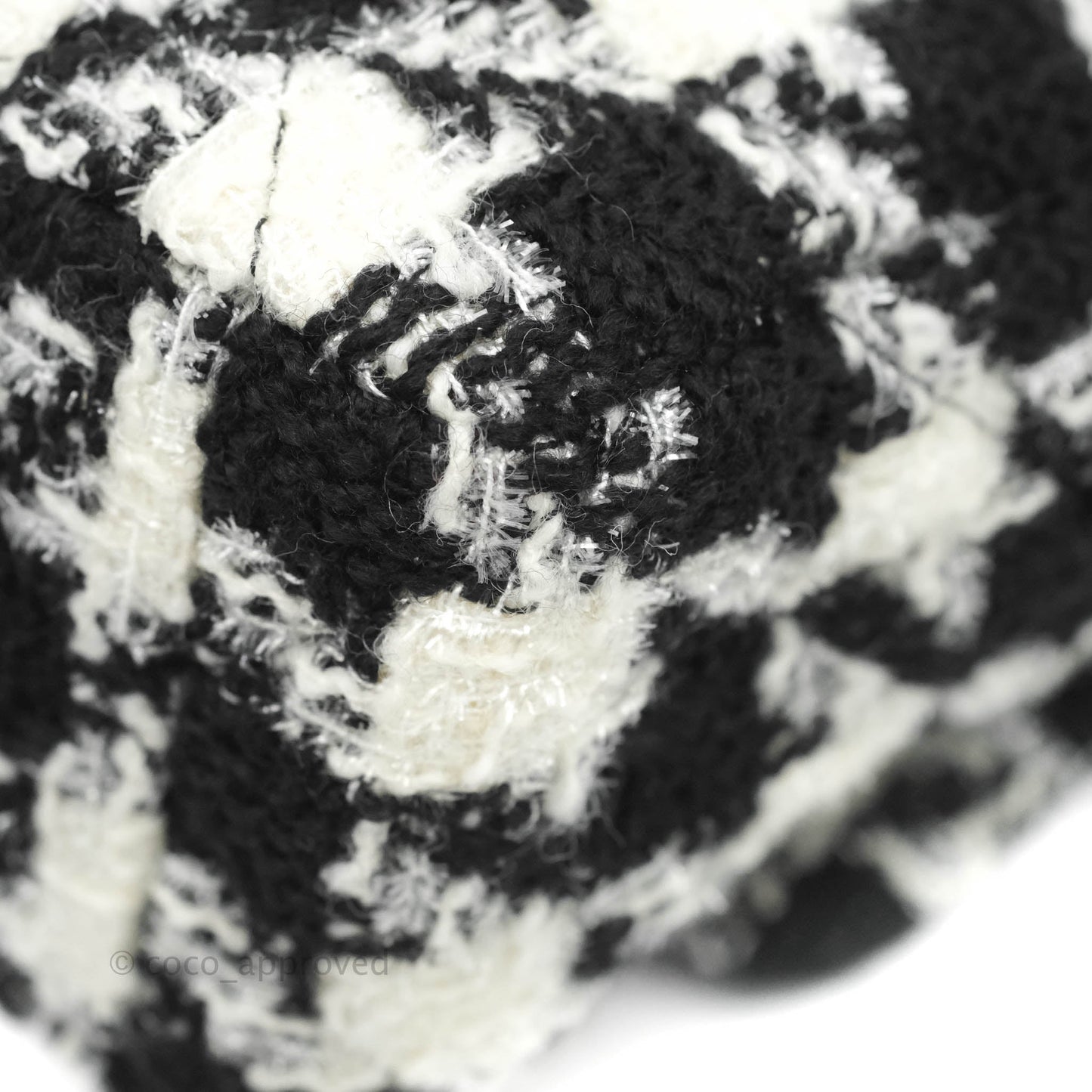 Chanel 19 Medium Tweed Houndstooth Black & White Mixed Hardware