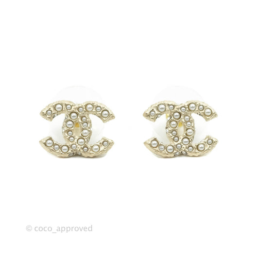 Chanel CC Pearl Earrings Gold Tone 21V