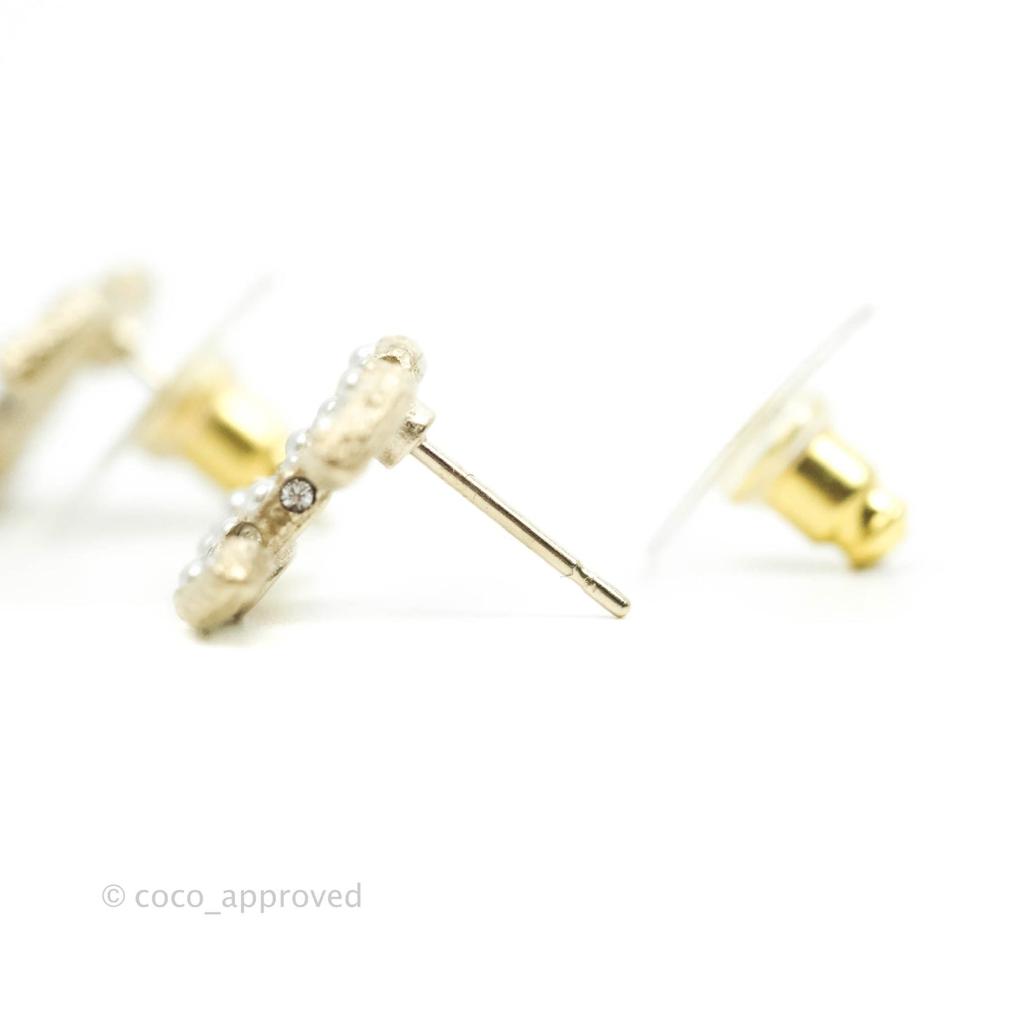 Chanel CC Pearl Earrings Gold Tone 21V