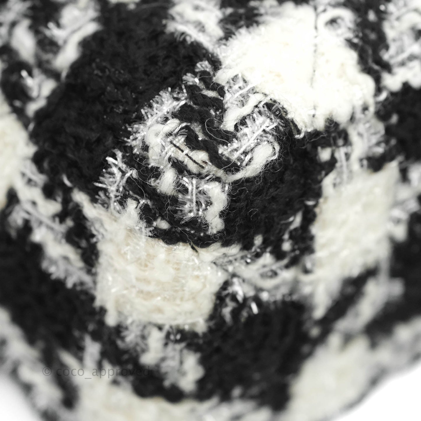 Chanel 19 Medium Tweed Houndstooth Black & White Mixed Hardware