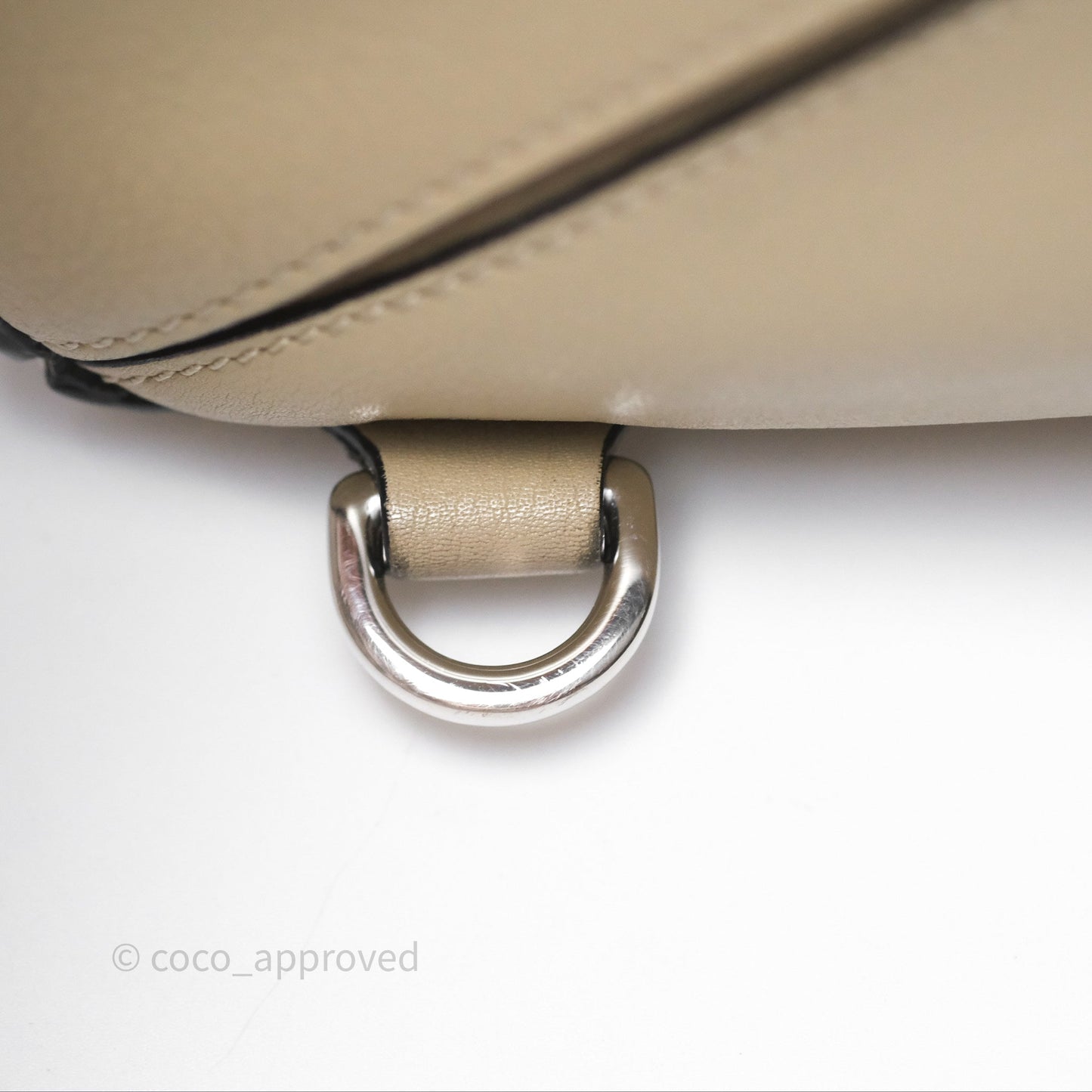 Loewe Medium Puzzle Bag Light Beige Calfskin