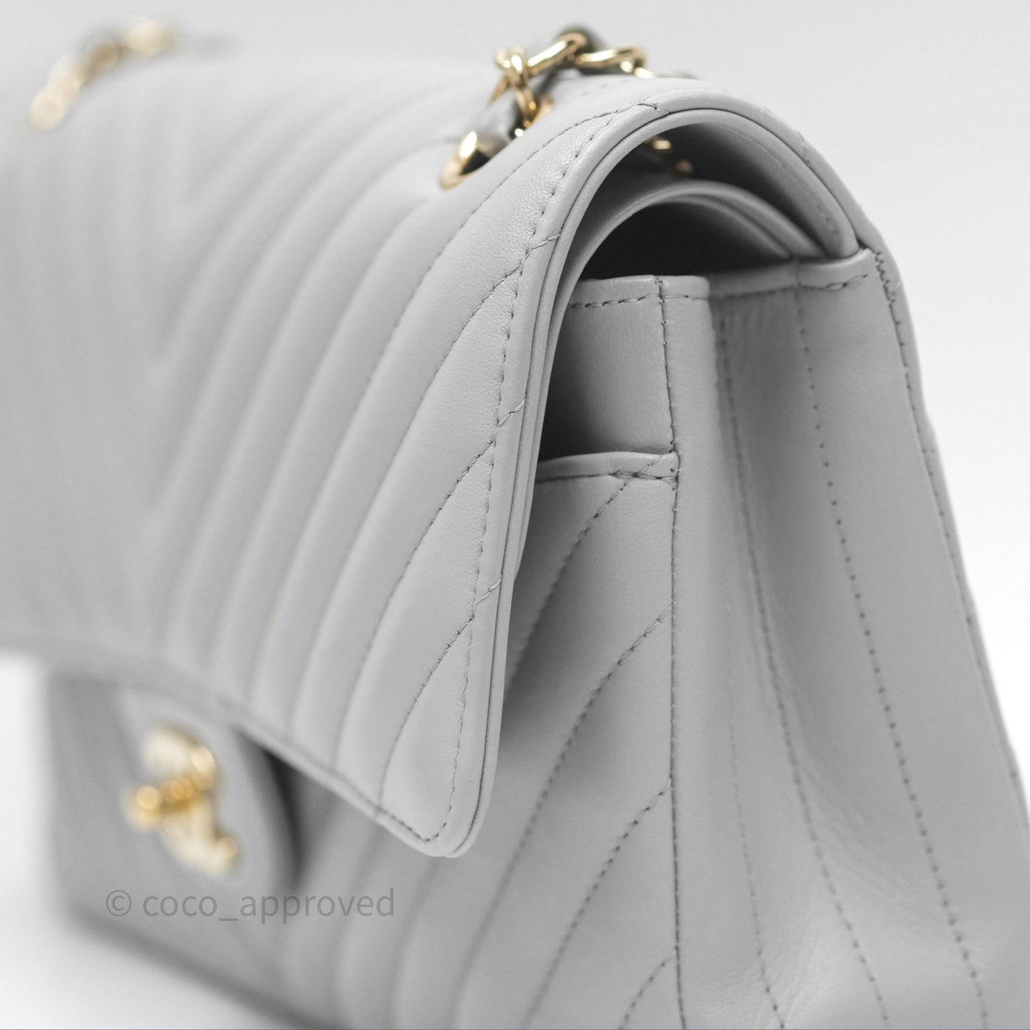 Chanel Classic M/L Medium Flap Chevron Grey Lambskin Gold Hardware