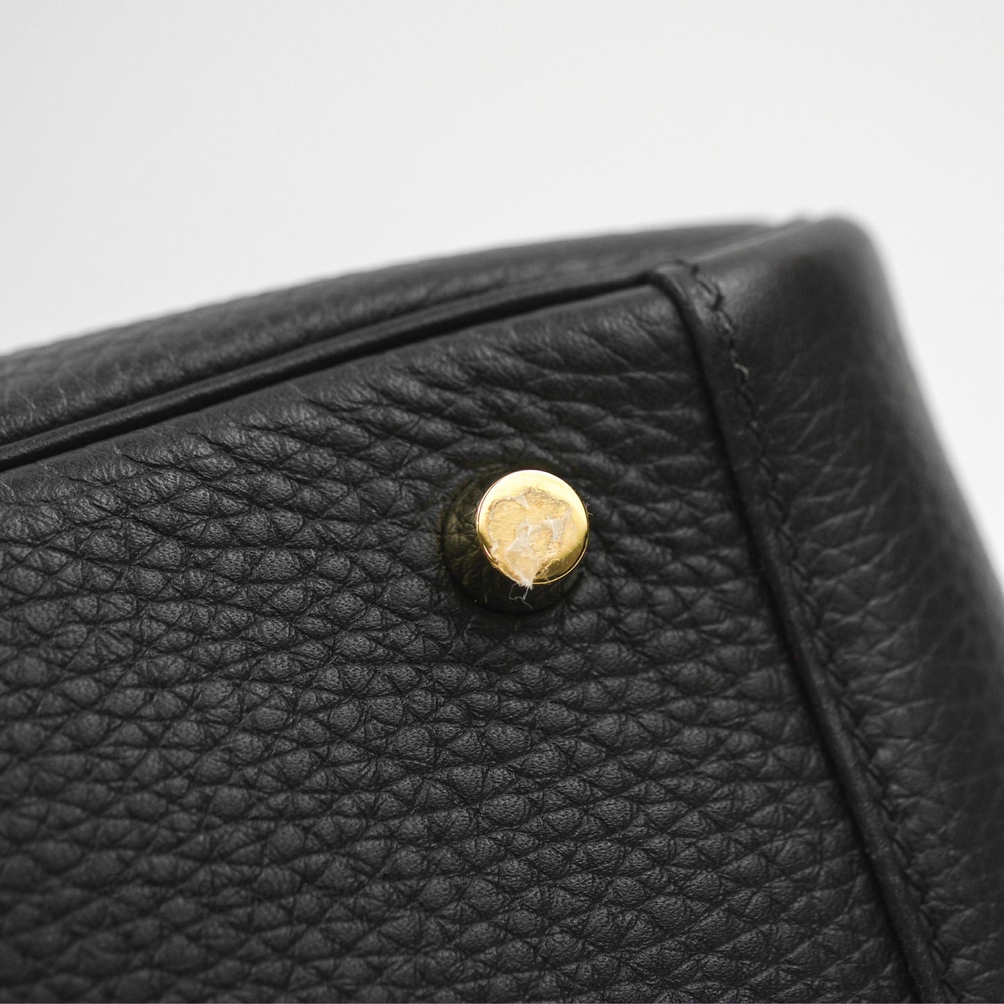 Hermès Lindy 26 Black Clemence Gold Hardware