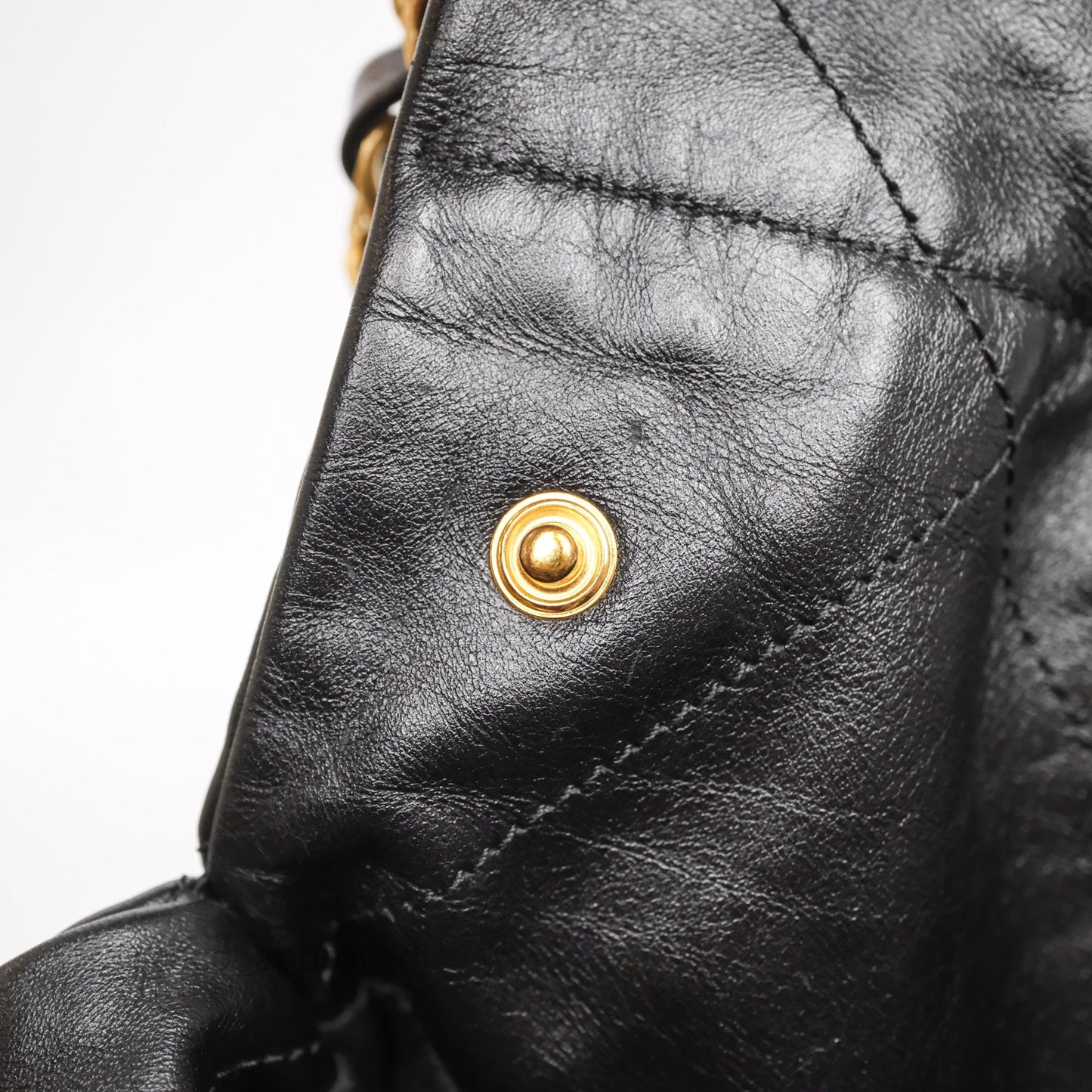 Chanel 22 Bag Medium Black Crumpled Calfskin Aged Gold Hardware