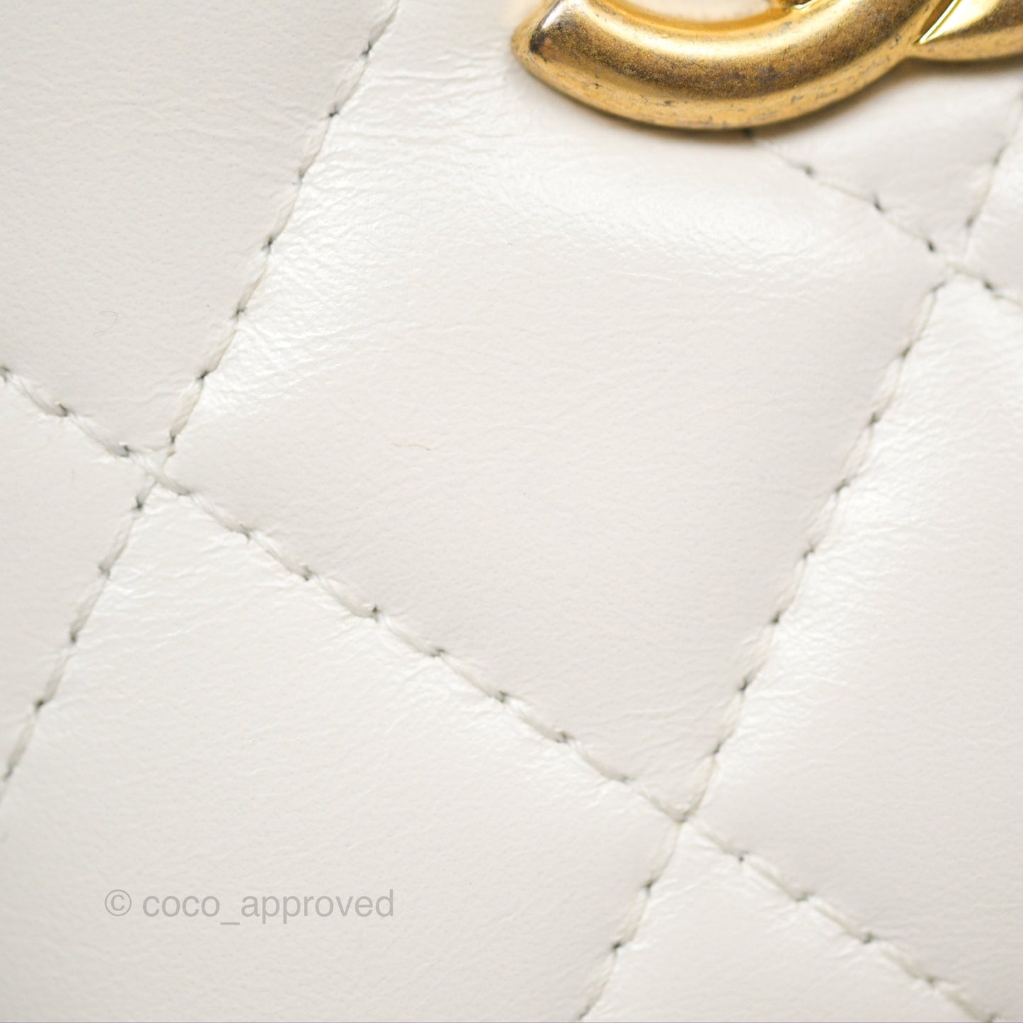 Chanel Quilted Mini Perfect Fit Vanity With Chain White Calfskin Aged Gold Hardware