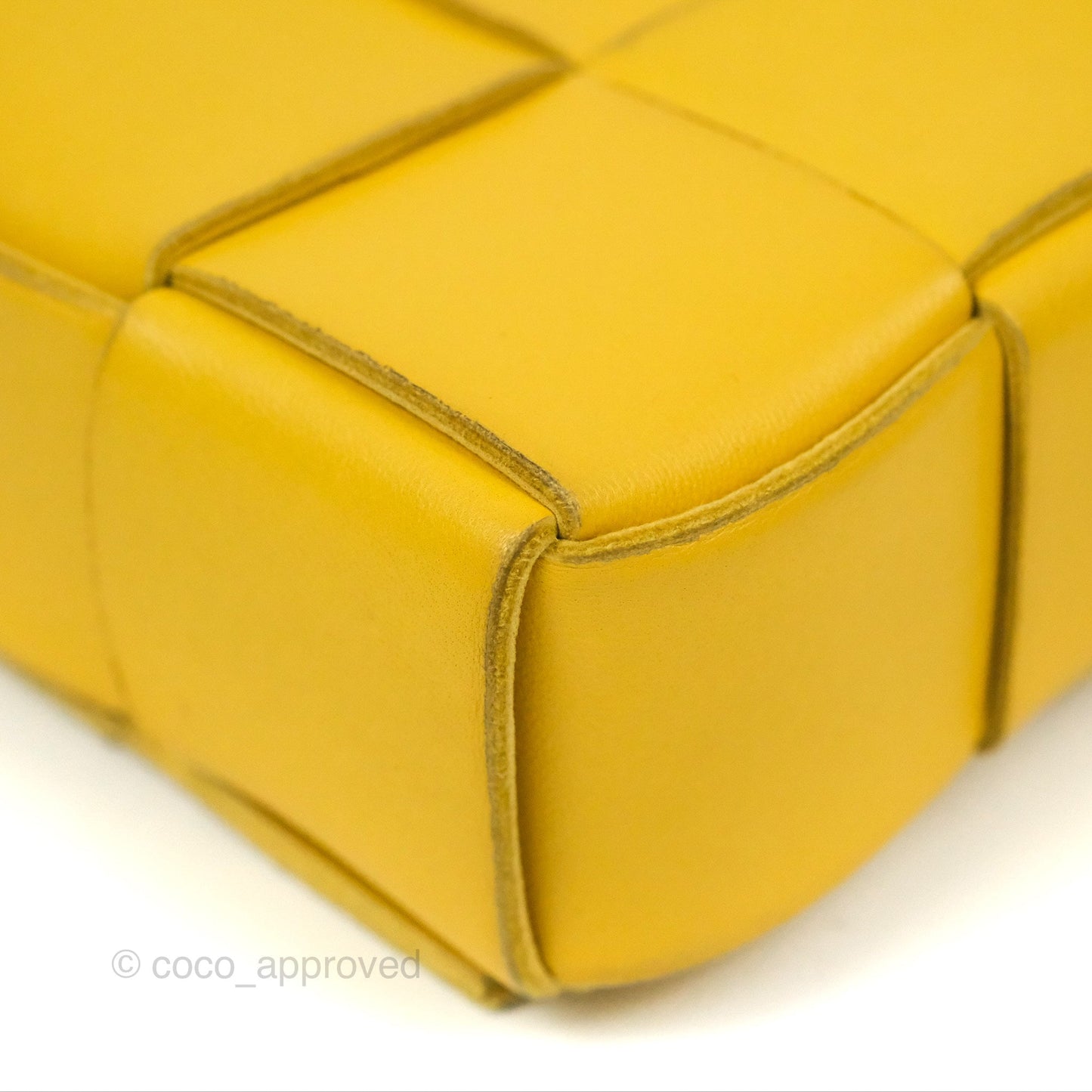 Bottega Veneta Cassette Shoulder Bag Intrecciato Yellow Lambskin