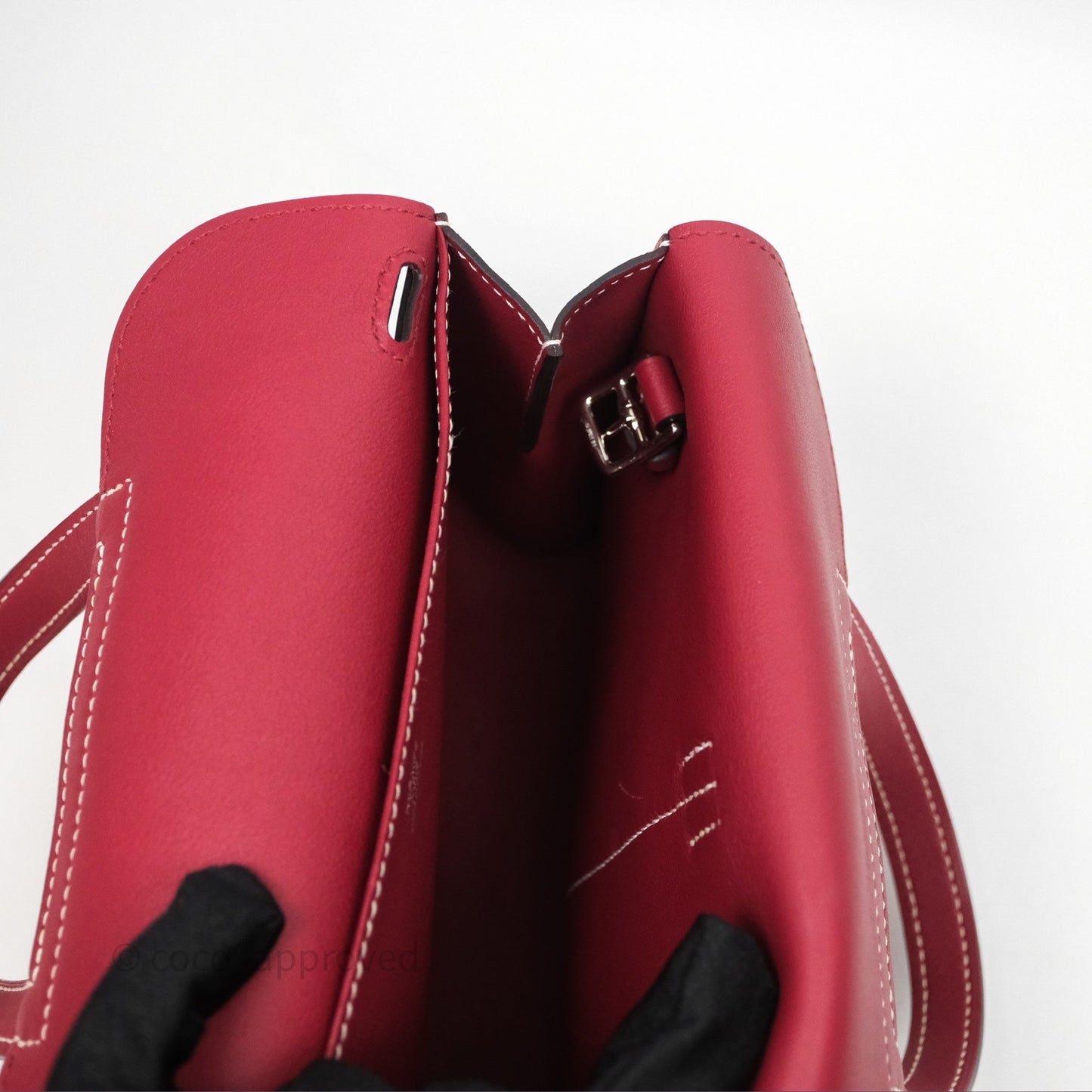Hermès Halzan 22 Mini Rouge Grenat K1 Swift Palladium Hardware