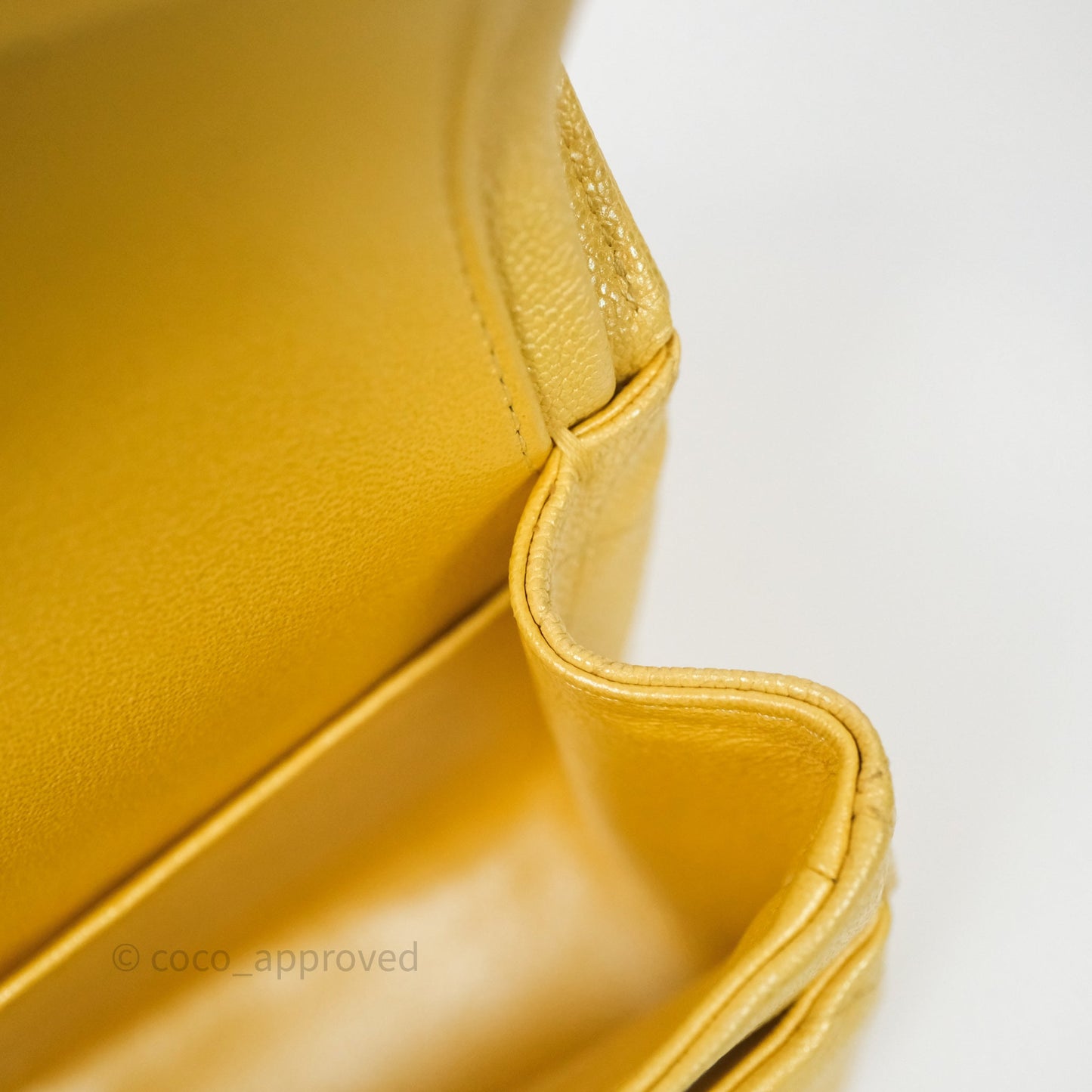Chanel Classic M/L Medium Flap Quilted Iridescent Yellow Caviar Gold Hardware