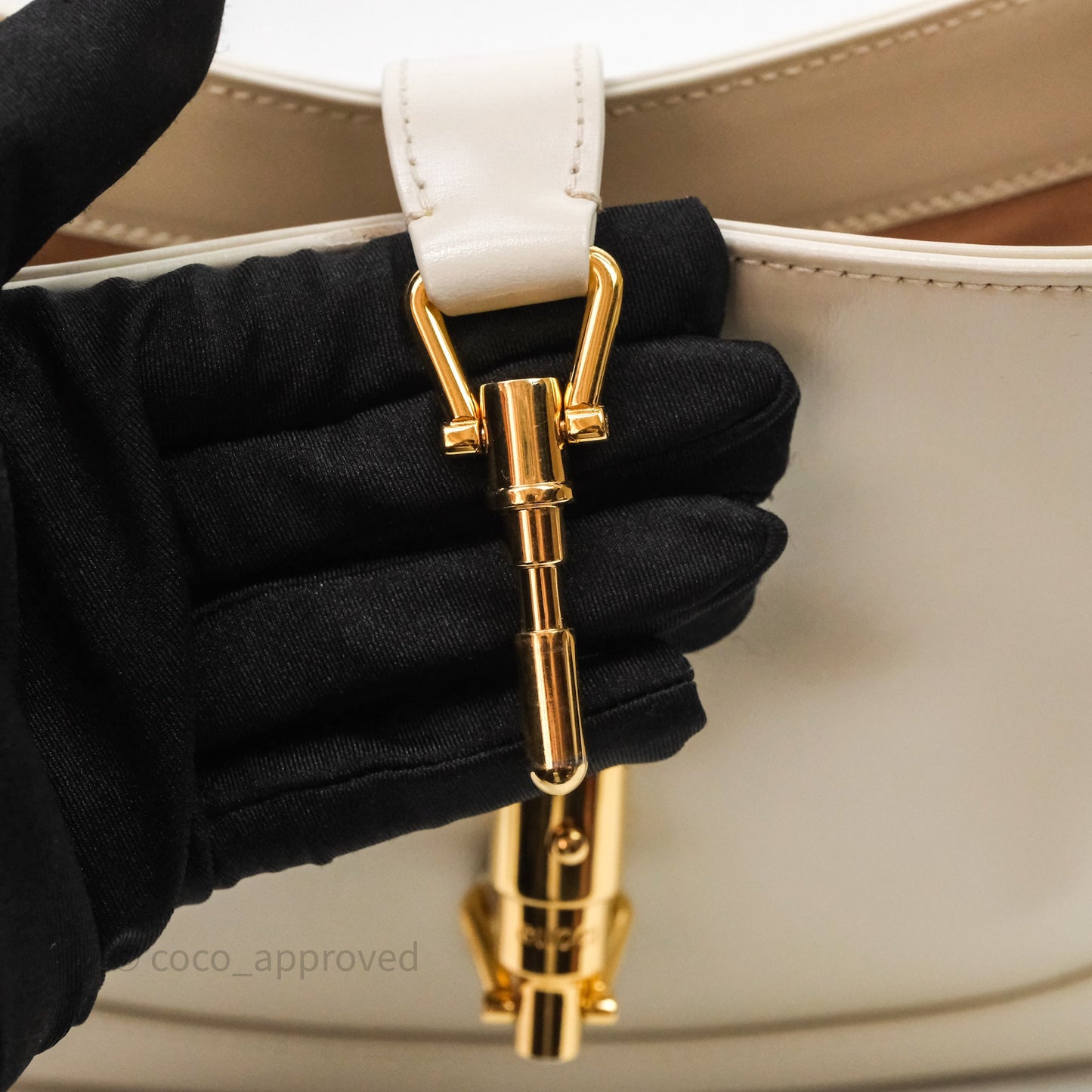 Gucci Jackie 1961 White Small Shoulder Bag Gold Hardware