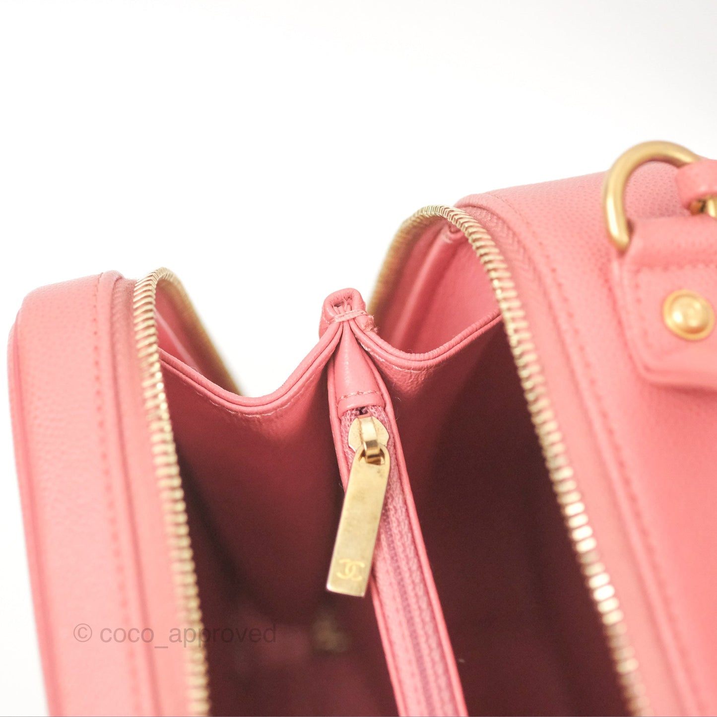 Chanel Quilted Medium CC Filigree Vanity Case Pink Caviar Gold Hardware