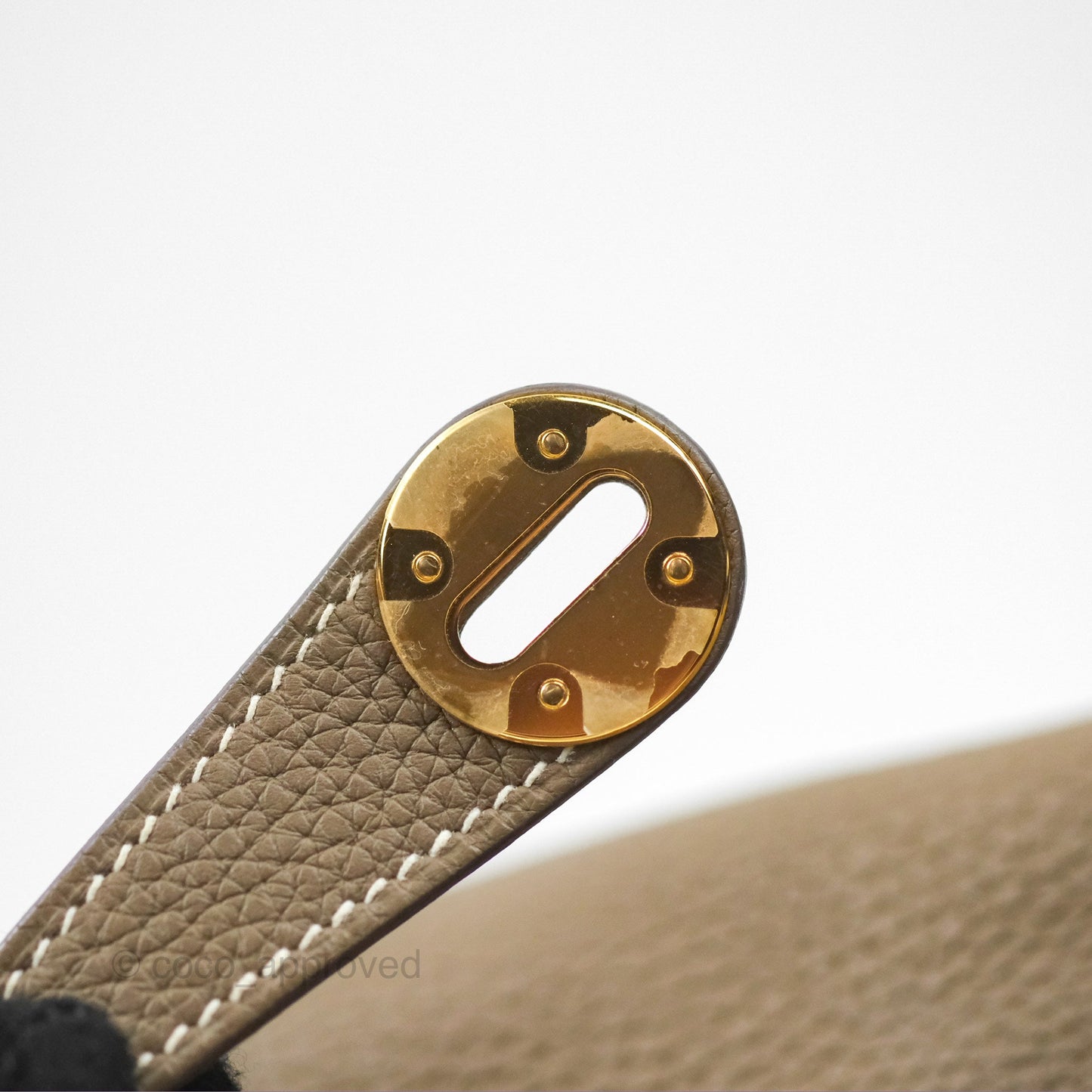 Hermès Lindy 26 Etoupe Clemence Gold Hardware