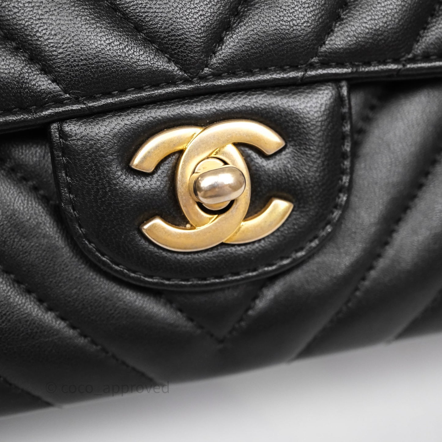 Chanel Classic Medium Flap Chevron Black Lambskin Aged Gold Hardware