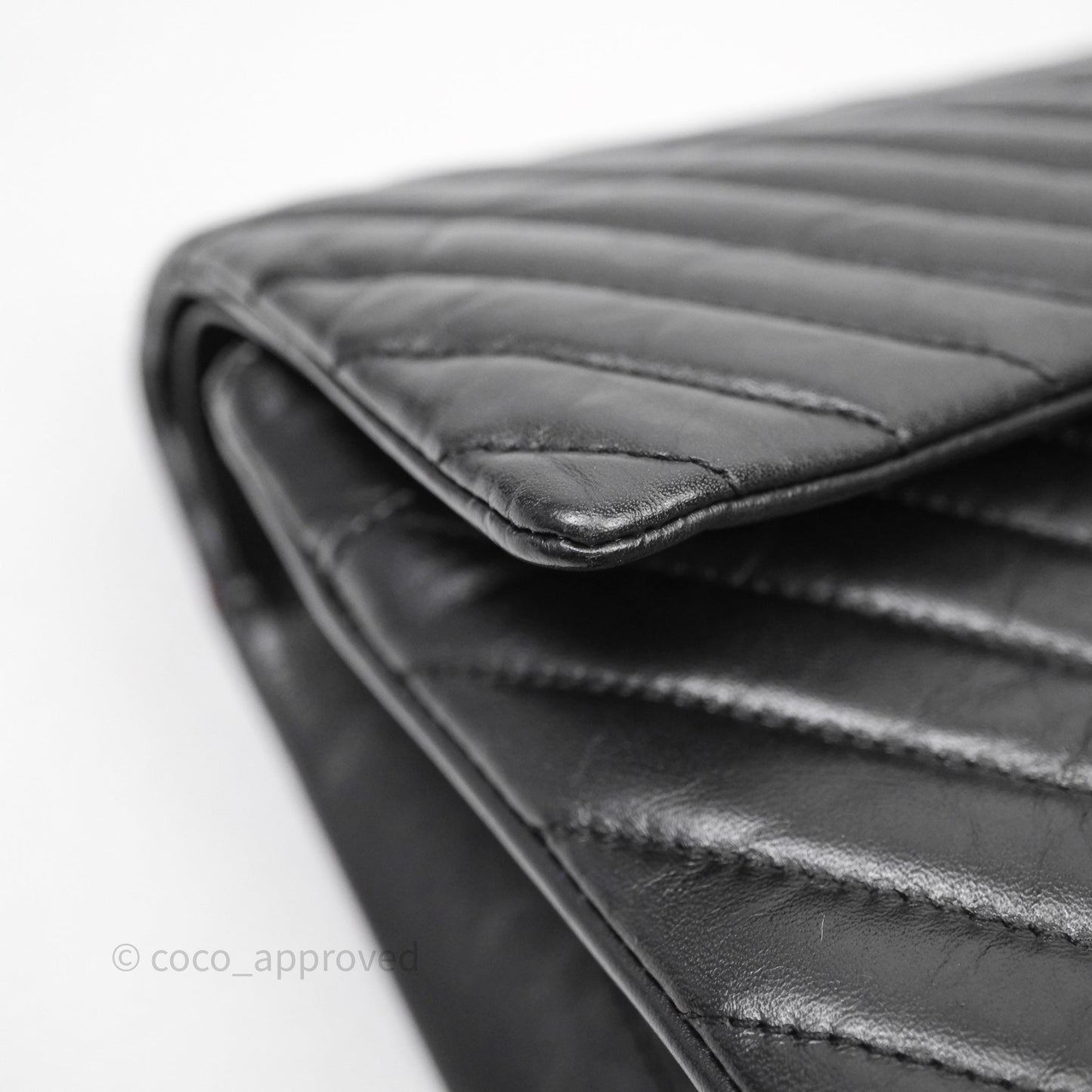 Chanel Reissue Medium 226 Chevron Aged Calfskin So Black