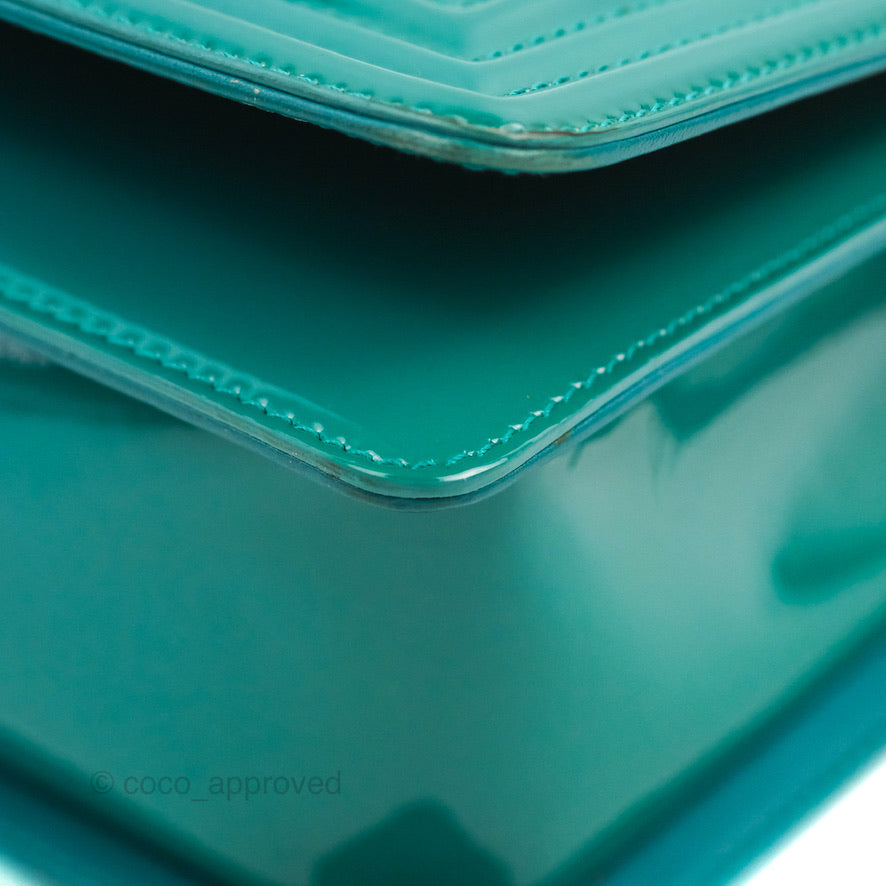 Chanel Quilted New Medium Boy Turquoise Patent Silver Hardware