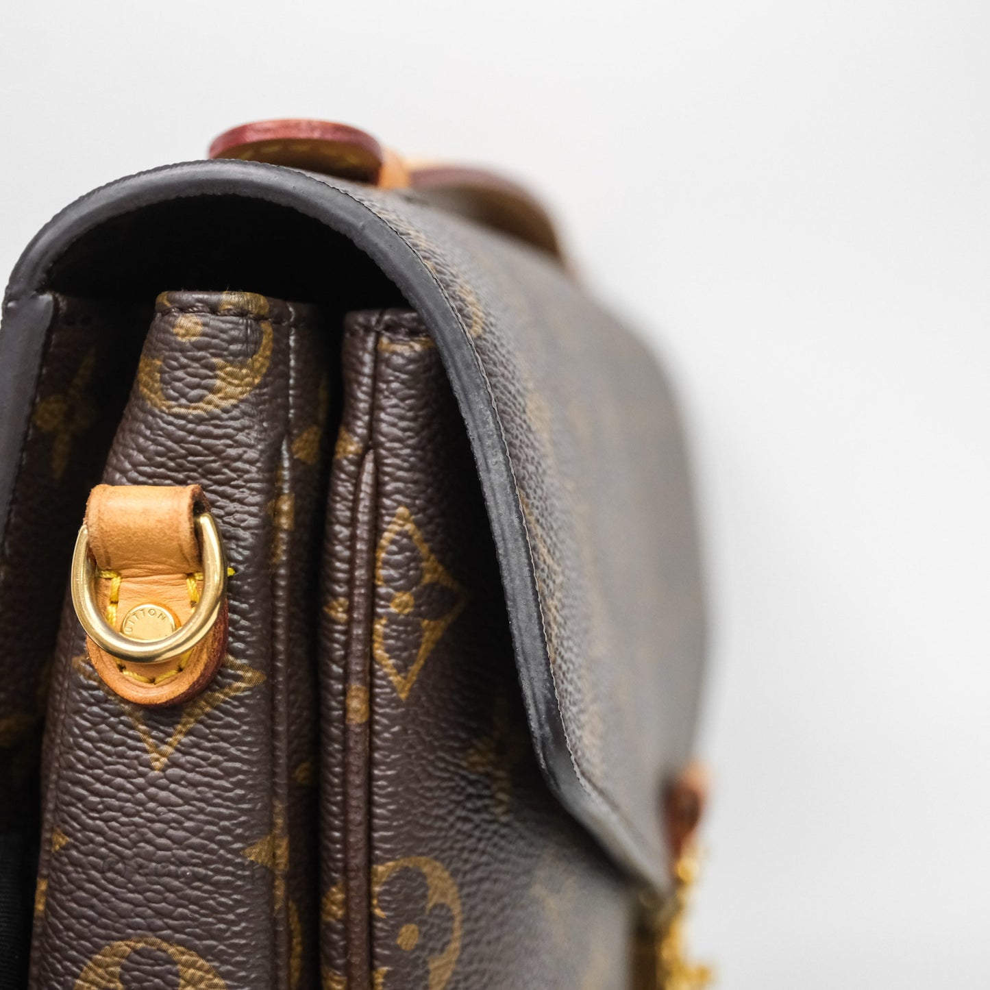 Louis Vuitton Pochette Metis Monogram