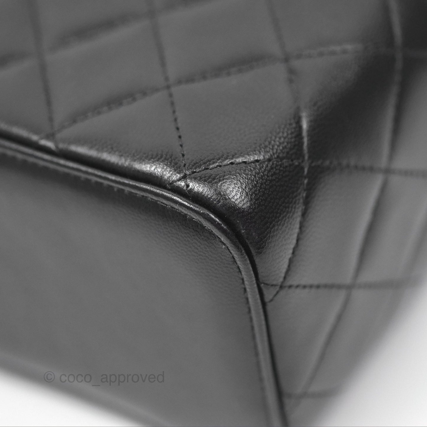 Chanel Vanity With Chain Black Goatskin Mixed Hardware