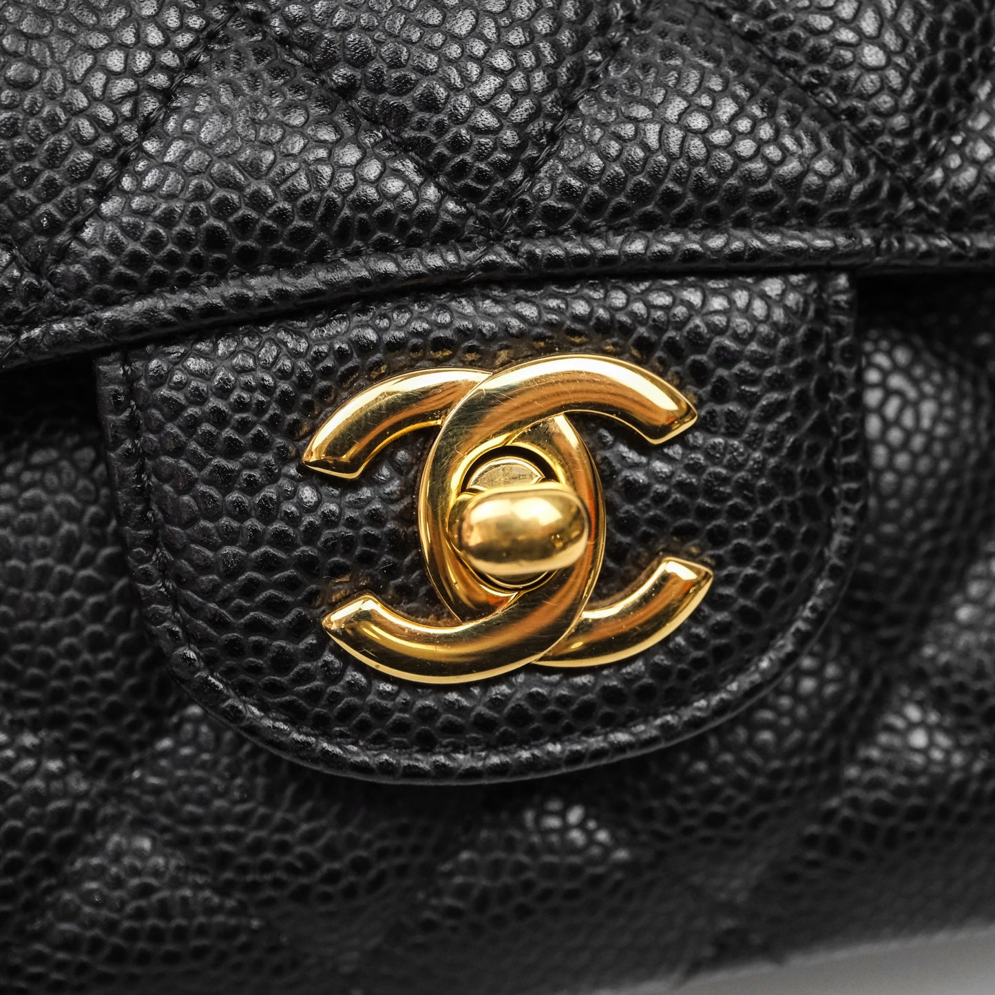 Chanel Classic M/L Medium Flap Quilted Black Caviar Gold Hardware