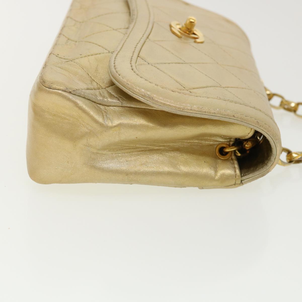 Luxury Chanel Matelasse Turn Lock Chain Shoulder Bag Lamb Skin Gold CC  31382A