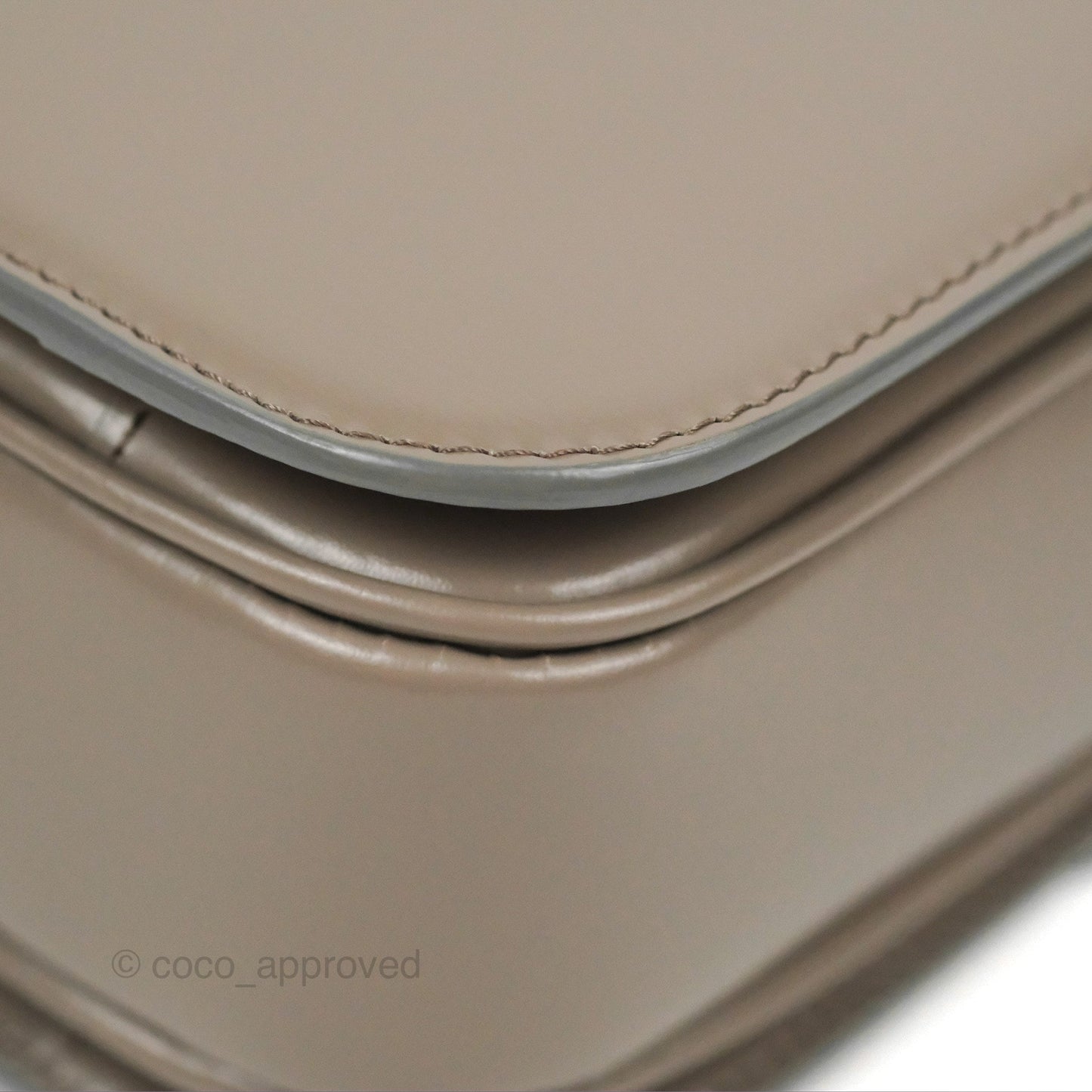 Celine Medium Triomphe Bag Pebble Shiny Calfskin
