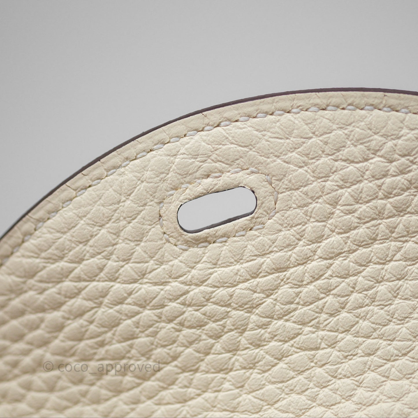 Hermès Mini Lindy 20 Nata I2 Clemence Gold Hardware