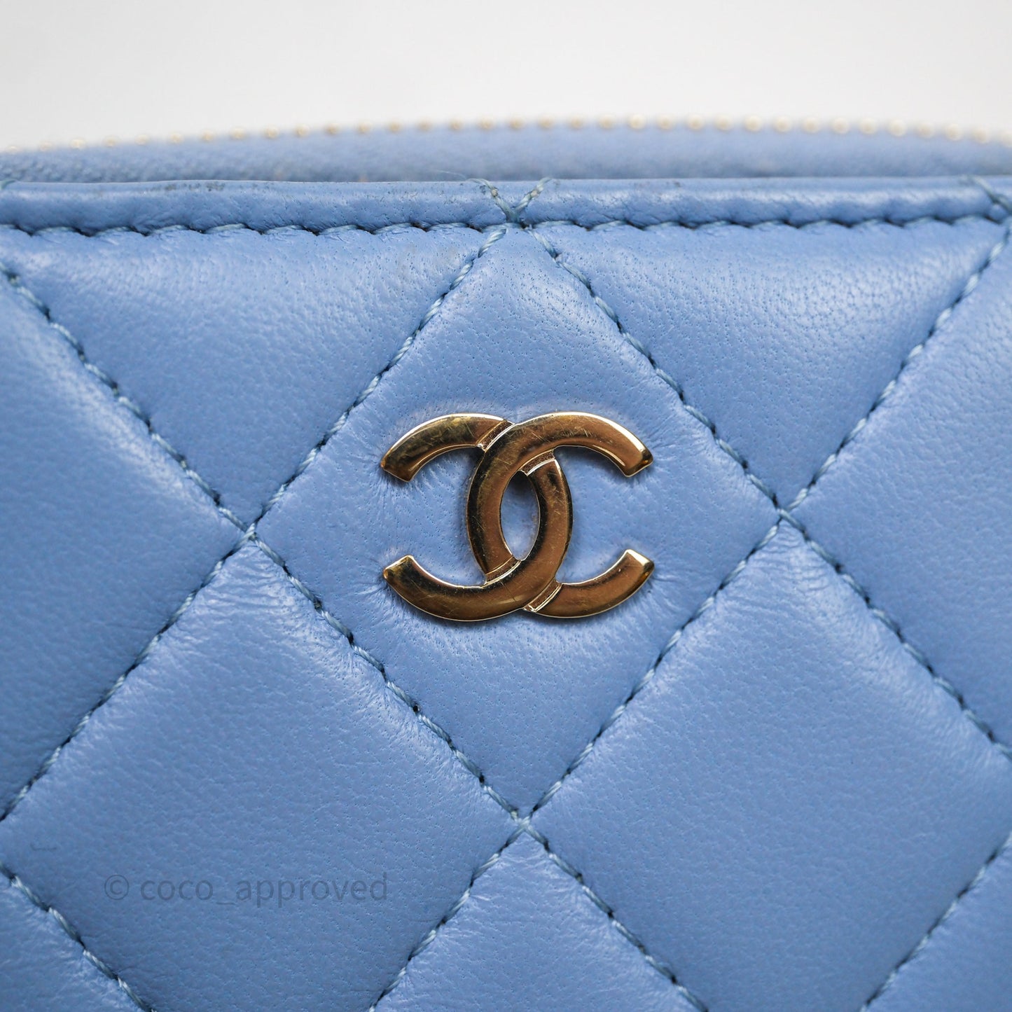 Chanel Classic Zipped Coin Purse Blue Lambskin Gold Hardware