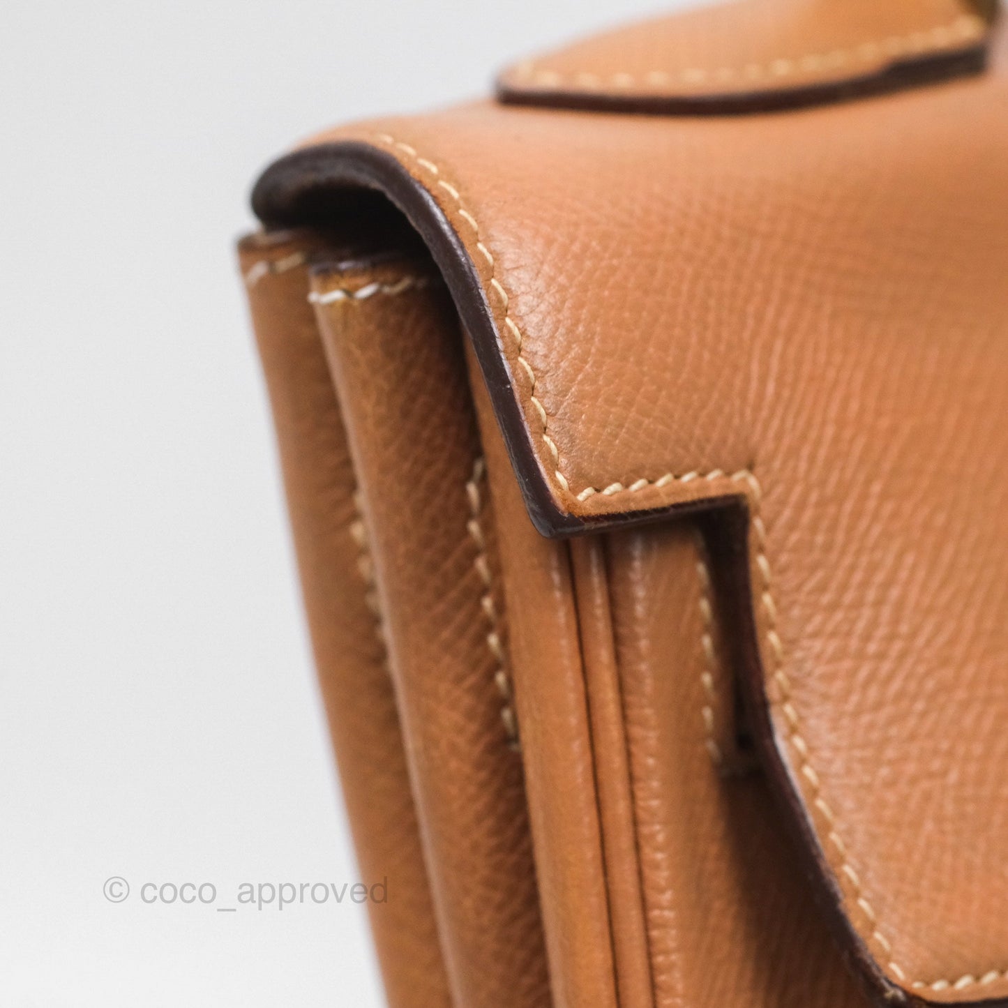 Hermes Vintage Kelly 32 Retourne Natural Gold Hardware