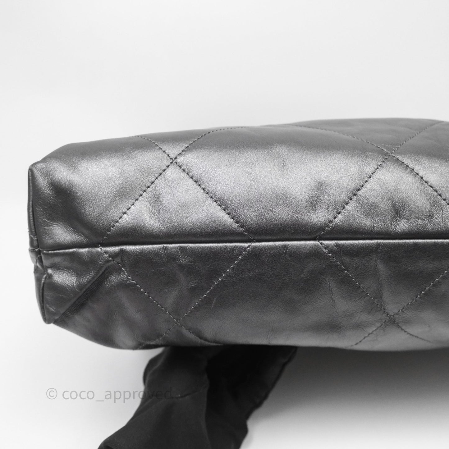 Chanel 22 Bag Medium Dark Grey Calfskin Gold Hardware