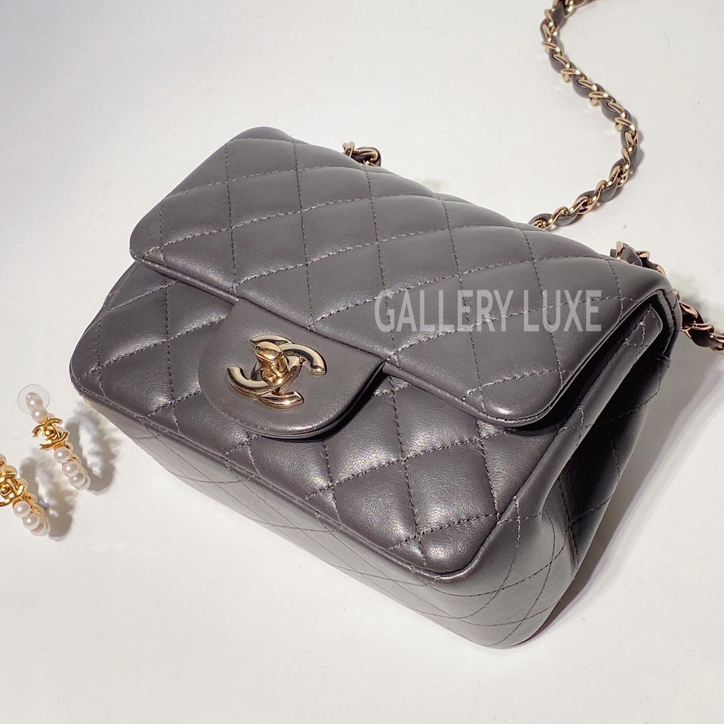 No.3357-Chanel Lambskin Classic Flap Mini 17cm