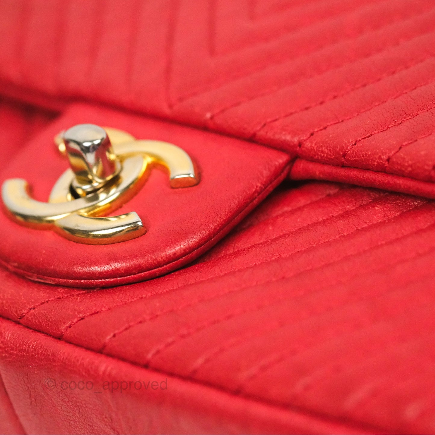 Chanel Small Chevron Surpique Flap Red Calfskin Aged Gold Hardware