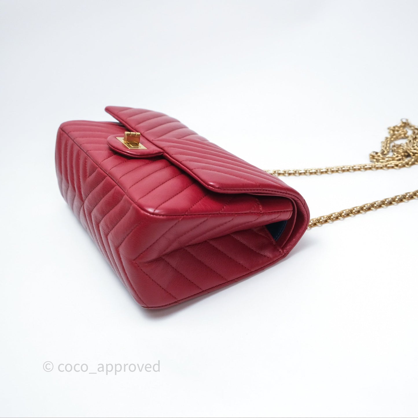 Chanel Reissue 225 Chevron Red Aged Calfskin Aged Gold Hardware