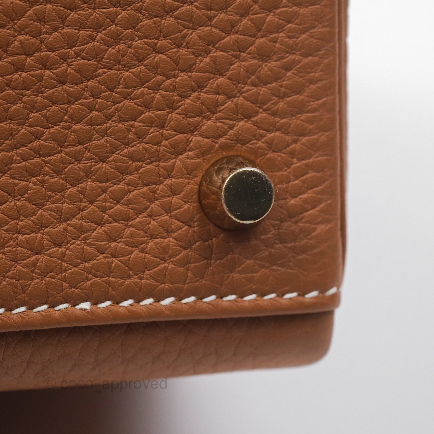 Hermès Kelly 28 Retourne Gold 37 Togo Gold Hardware