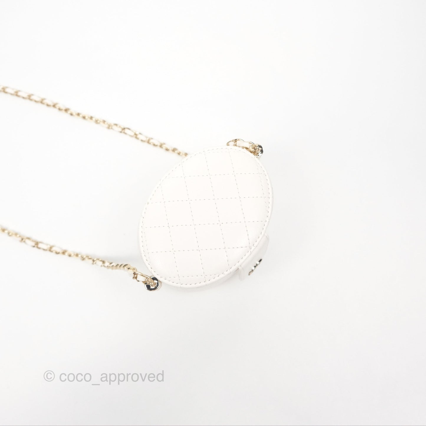 Chanel Quilted Round Vanity Clutch With Chain Lambskin White Gold Hardware