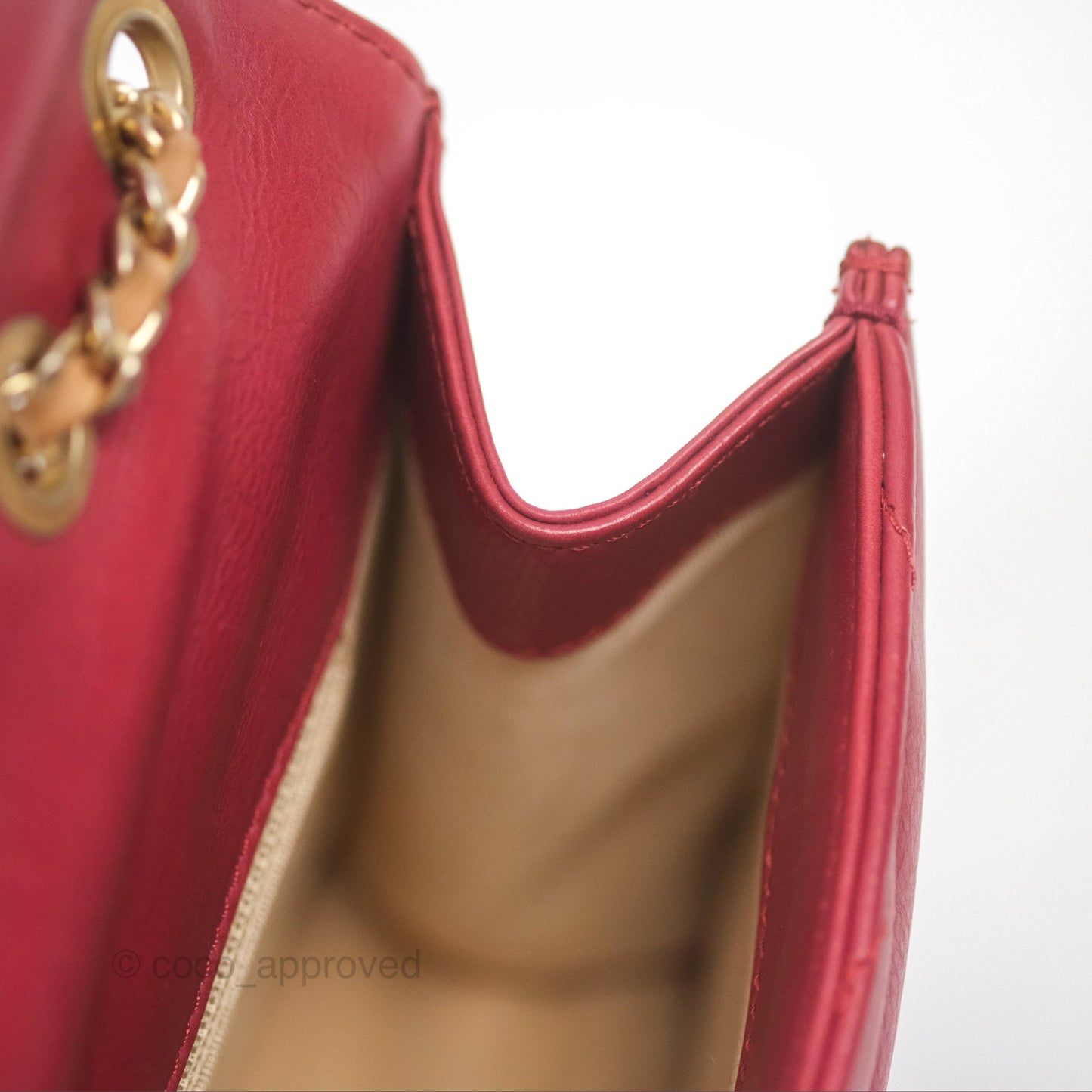 Chanel Chevron Shoulder Bag Red Calfskin Aged Gold Hardware