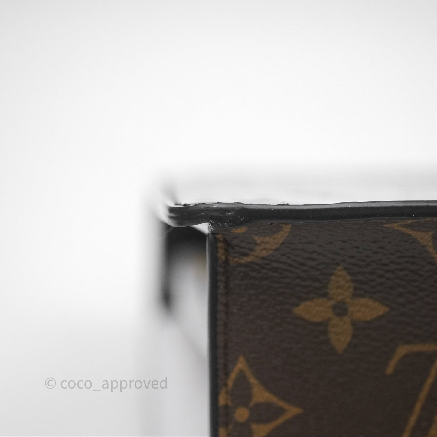 Louis Vuitton Spring Street Vernis Epi Monogram Black