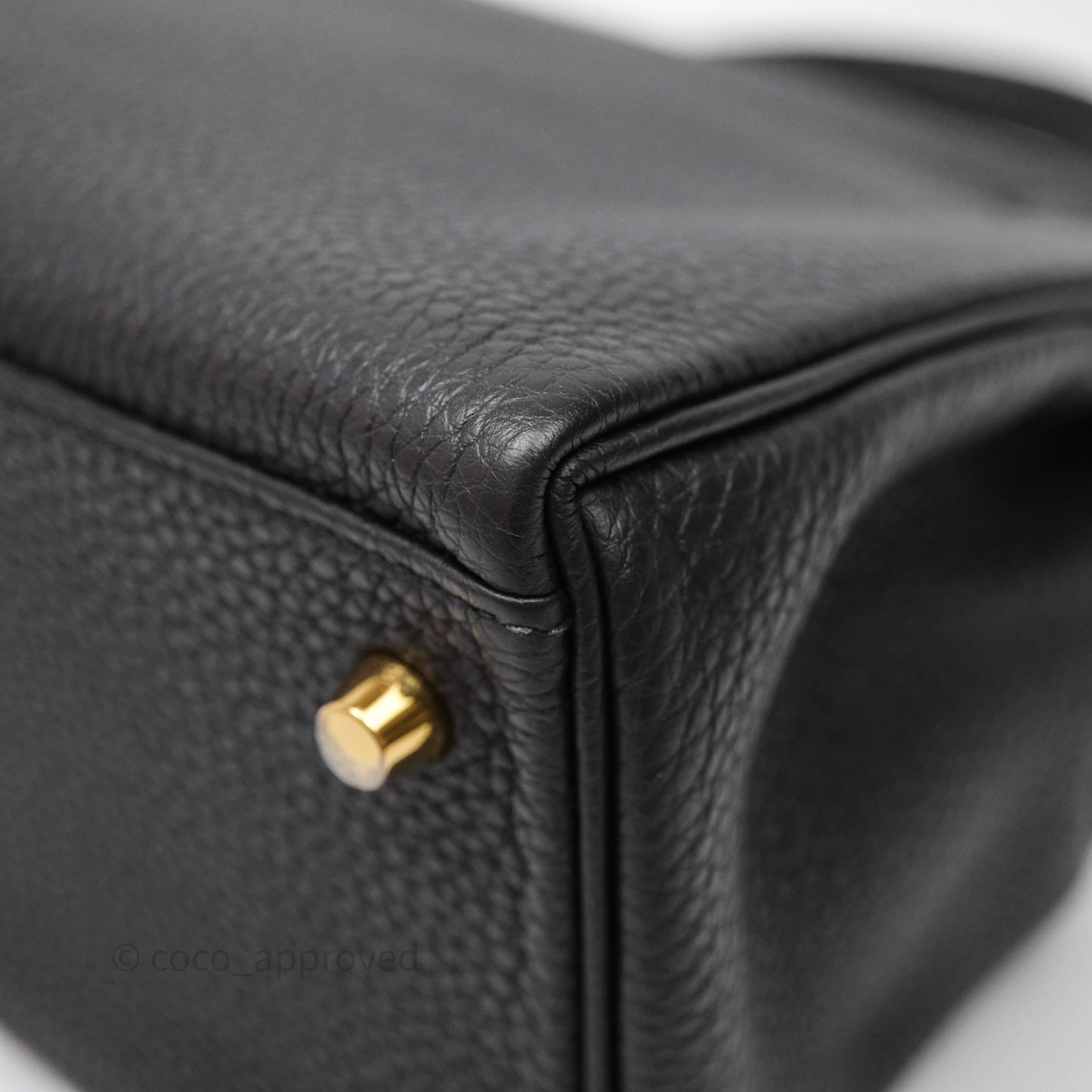 Hermès Kelly 28 Noir 89 Togo Gold Hardware