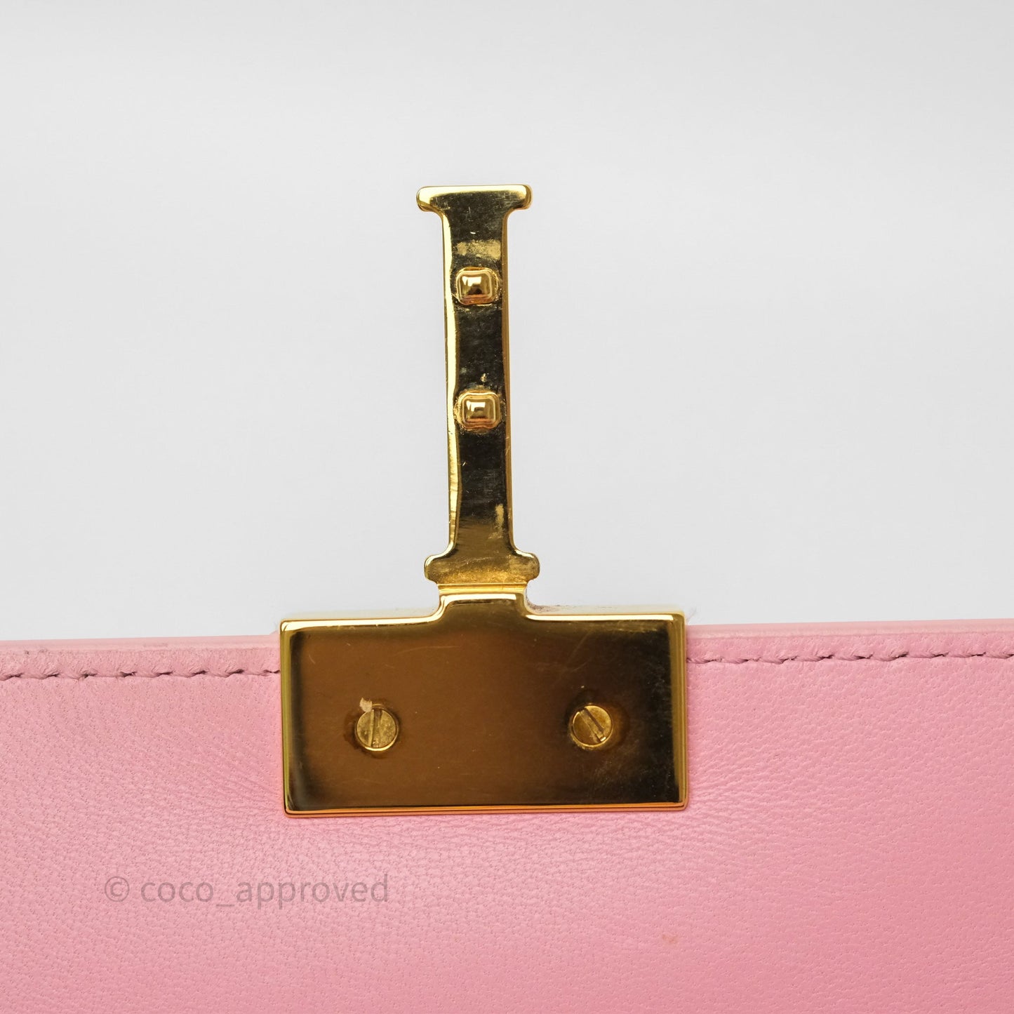 Dior 30 Montaigne East-West Chain Bag Pink