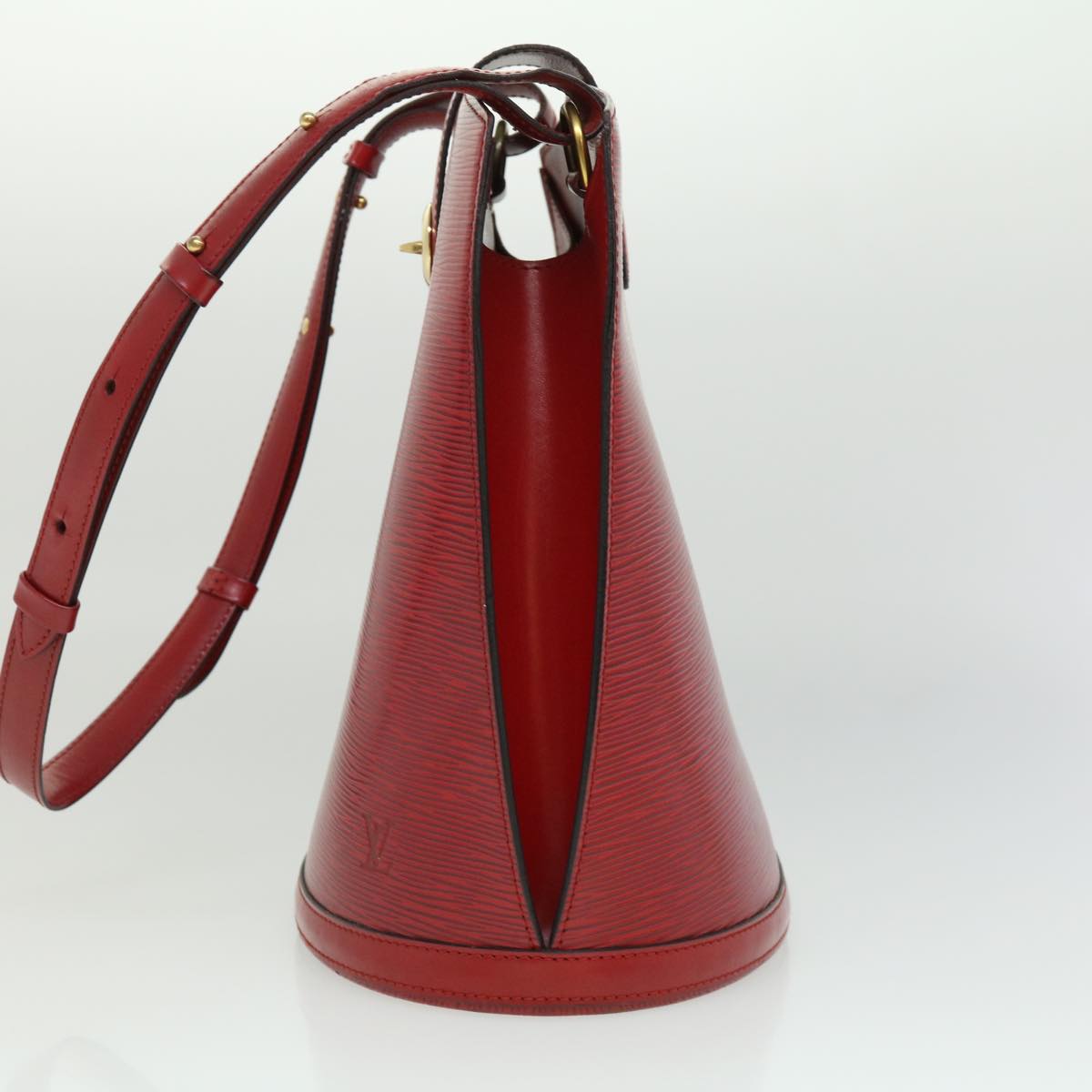LOUIS VUITTON Epi Cluny Shoulder Bag Castilian red LV 32378
