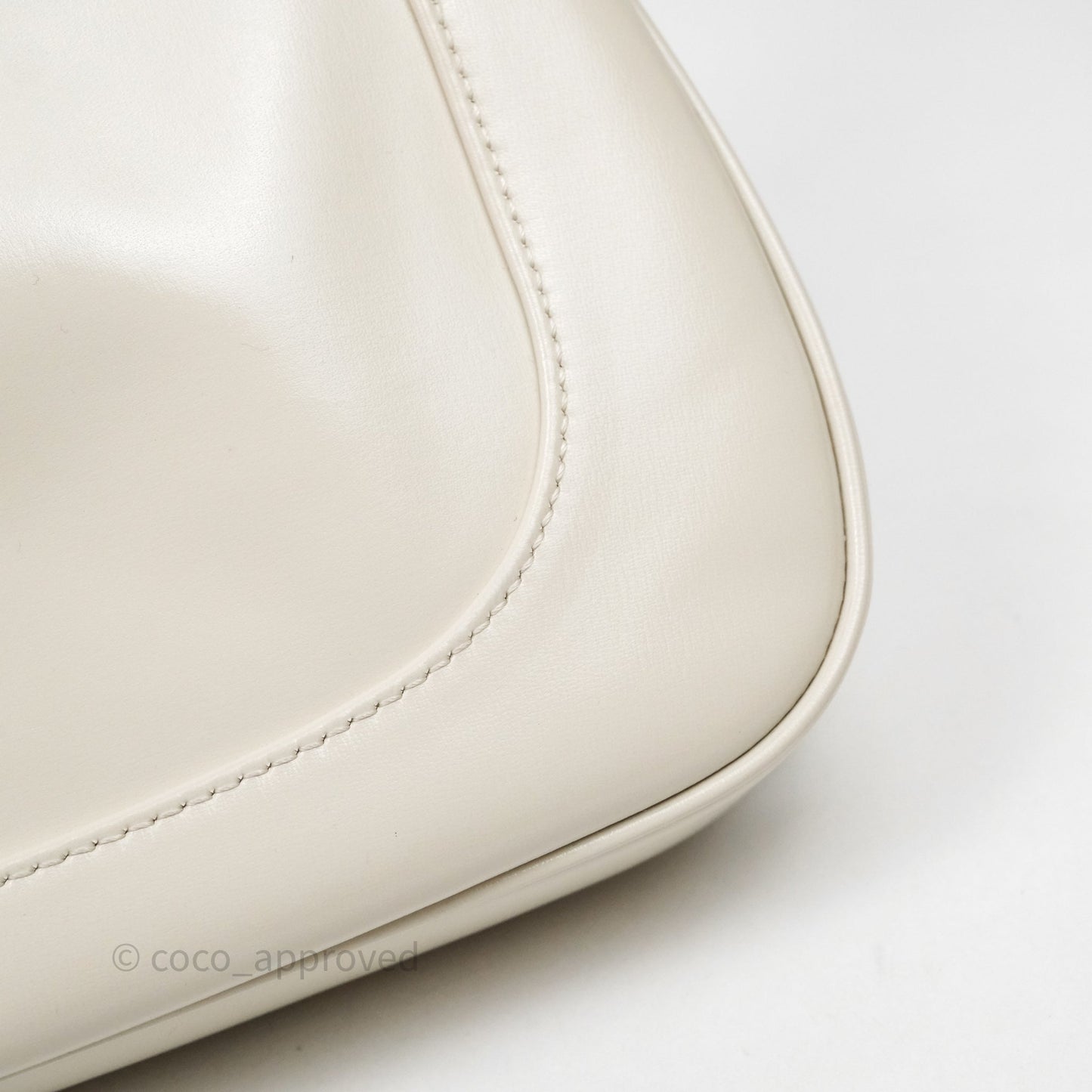 Gucci Jackie 1961 White Small Shoulder Bag Gold Hardware