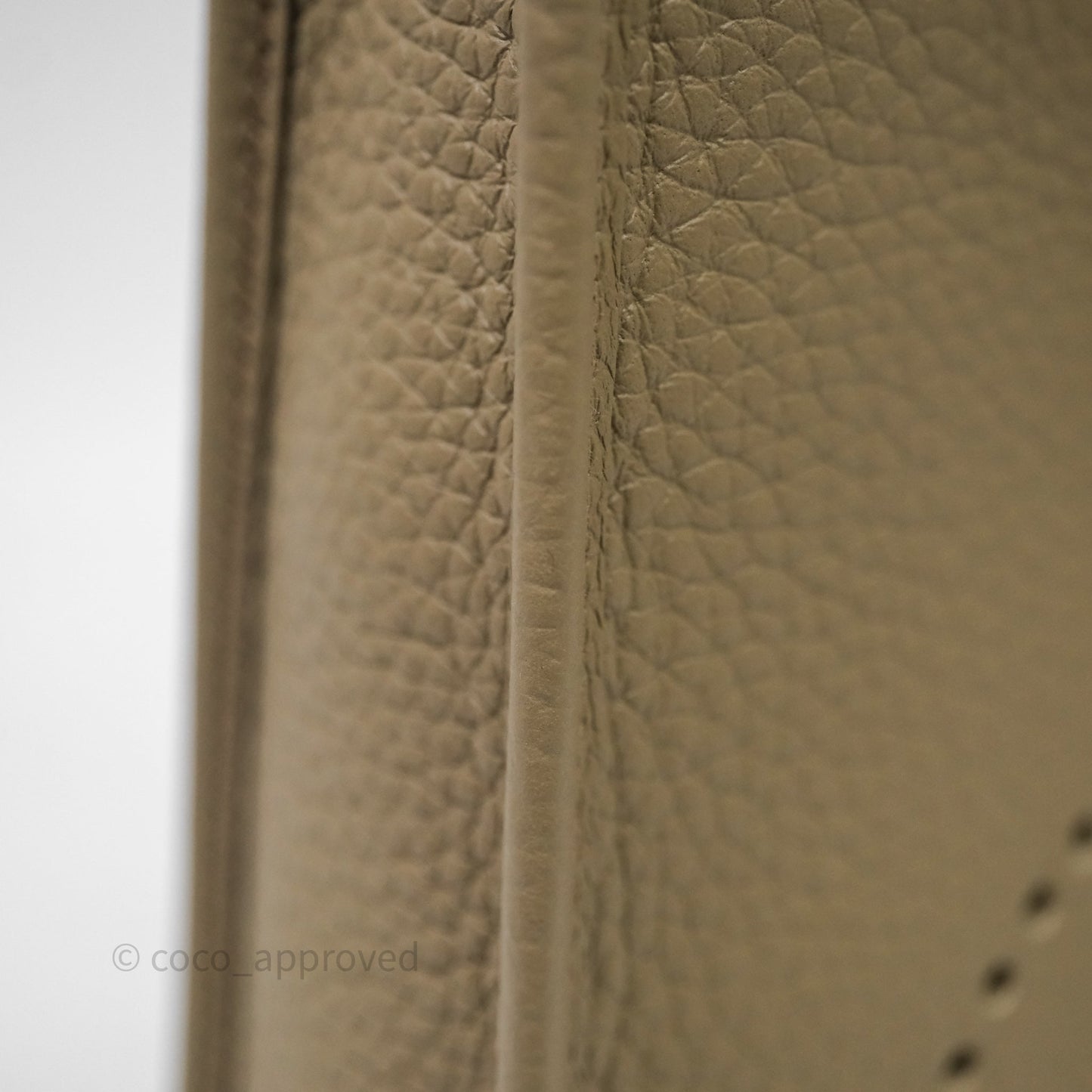 Hermès Mini Evelyne 16 Beige Marfa 8Q Clemence Gold Hardware