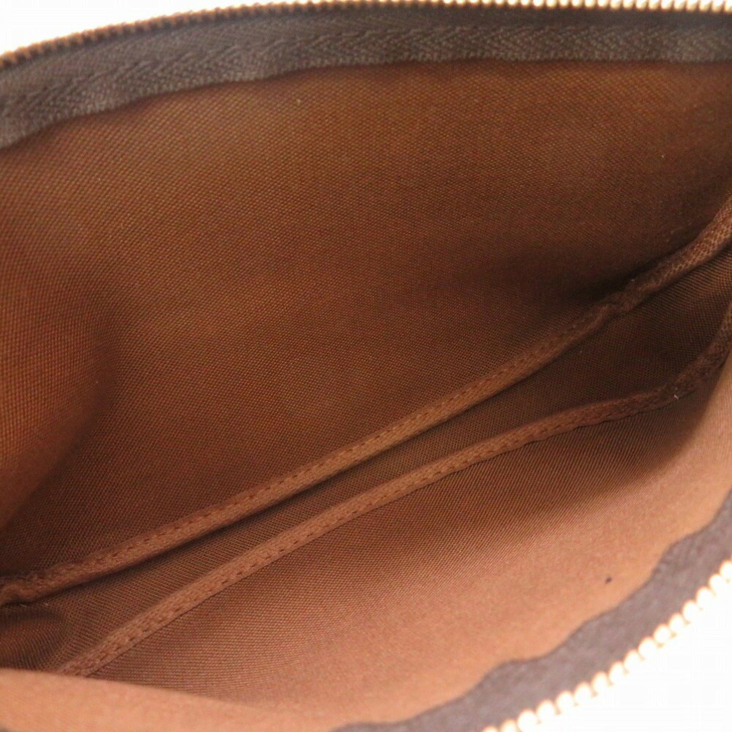 Louis Vuitton Pochette Accessoires  Canvas Clutch Bag ()