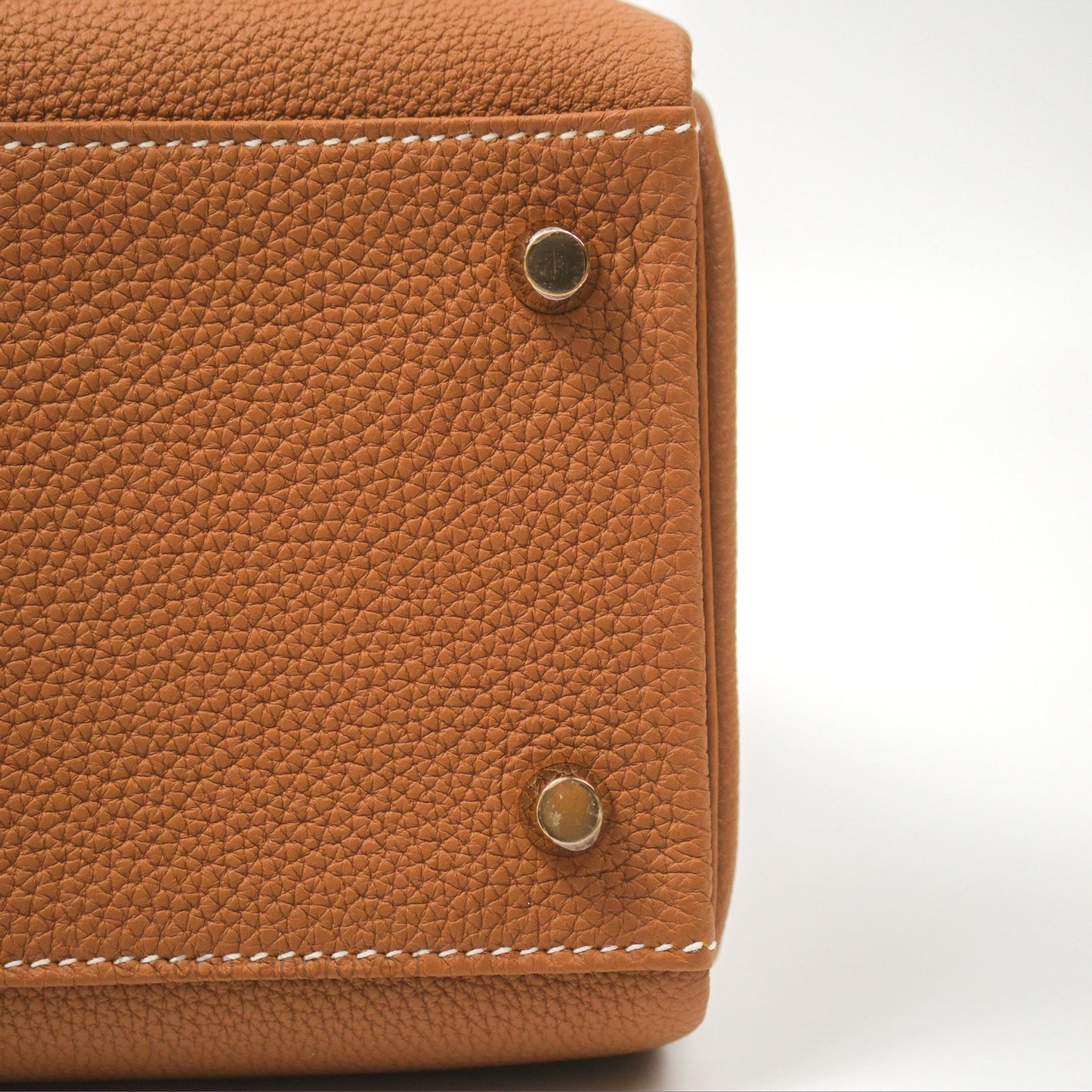 Hermès Retourne Kelly 28 Gold Togo Gold Hardware