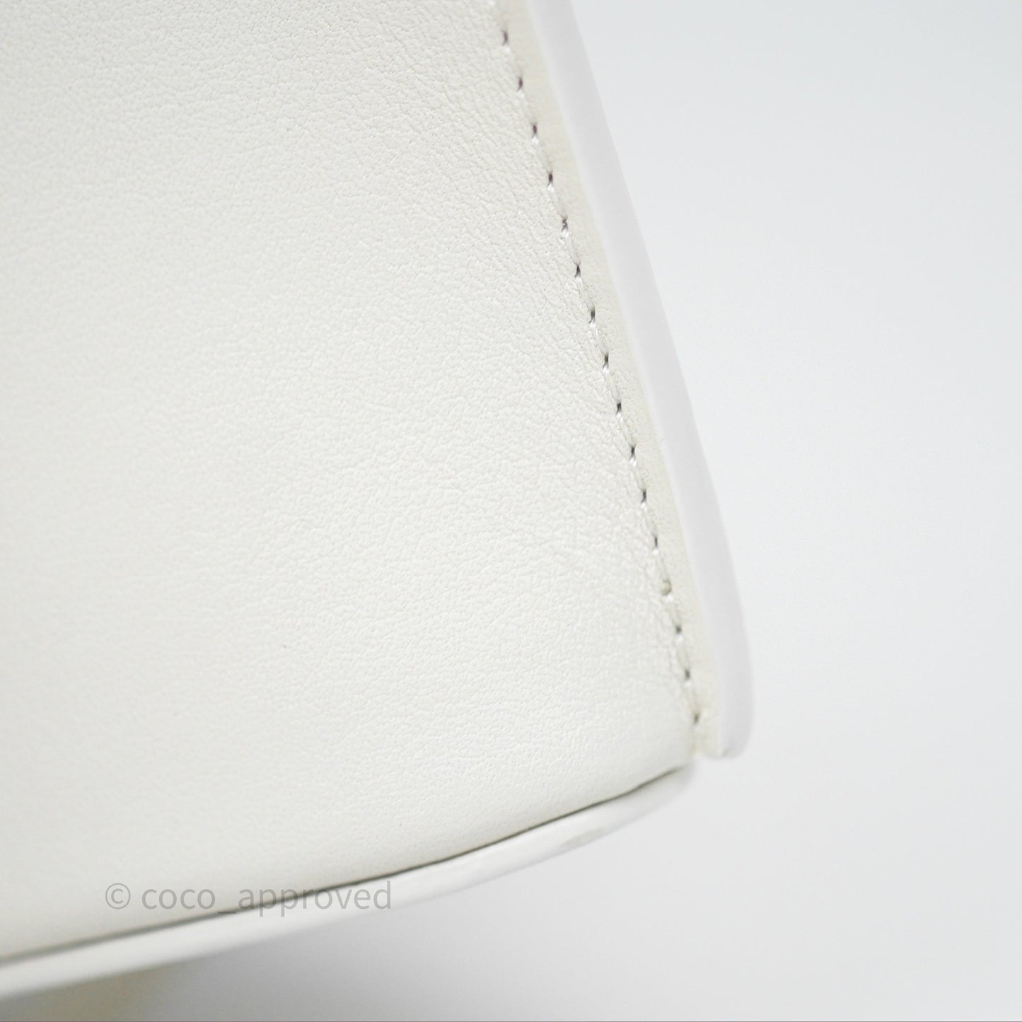 Loewe Dice Pocket in Classic Calfskin White