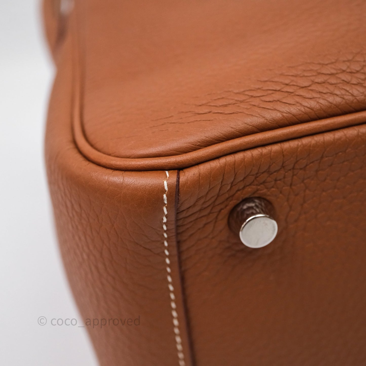 Hermès Lindy 26 Gold Clemence Palladium Hardware